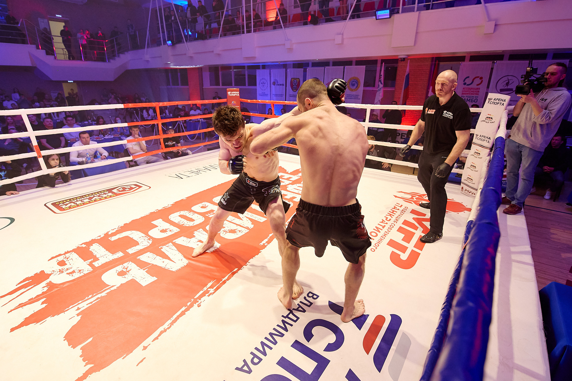 Спортивный Фотограф спорт мероприятие Владивосток единоборства ММА 
