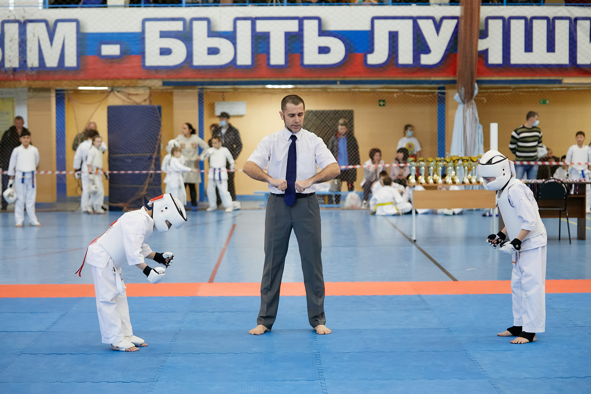 Спортивный Фотограф спорт мероприятие Владивосток единоборства ММА Карате