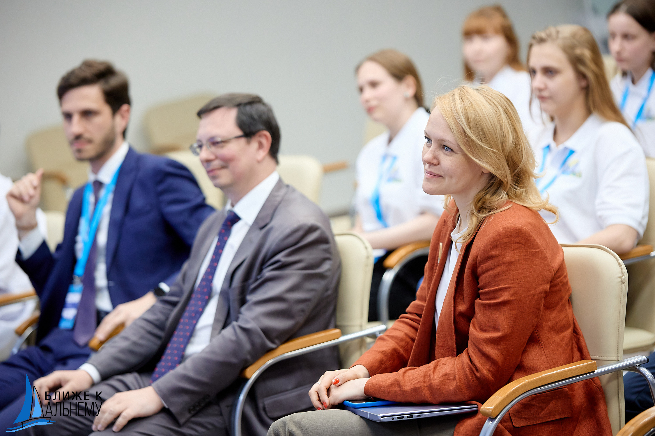 Фотограф репортаж Владивосток репортажная съёмка Приморский край фотосъёмка образование конференция форум