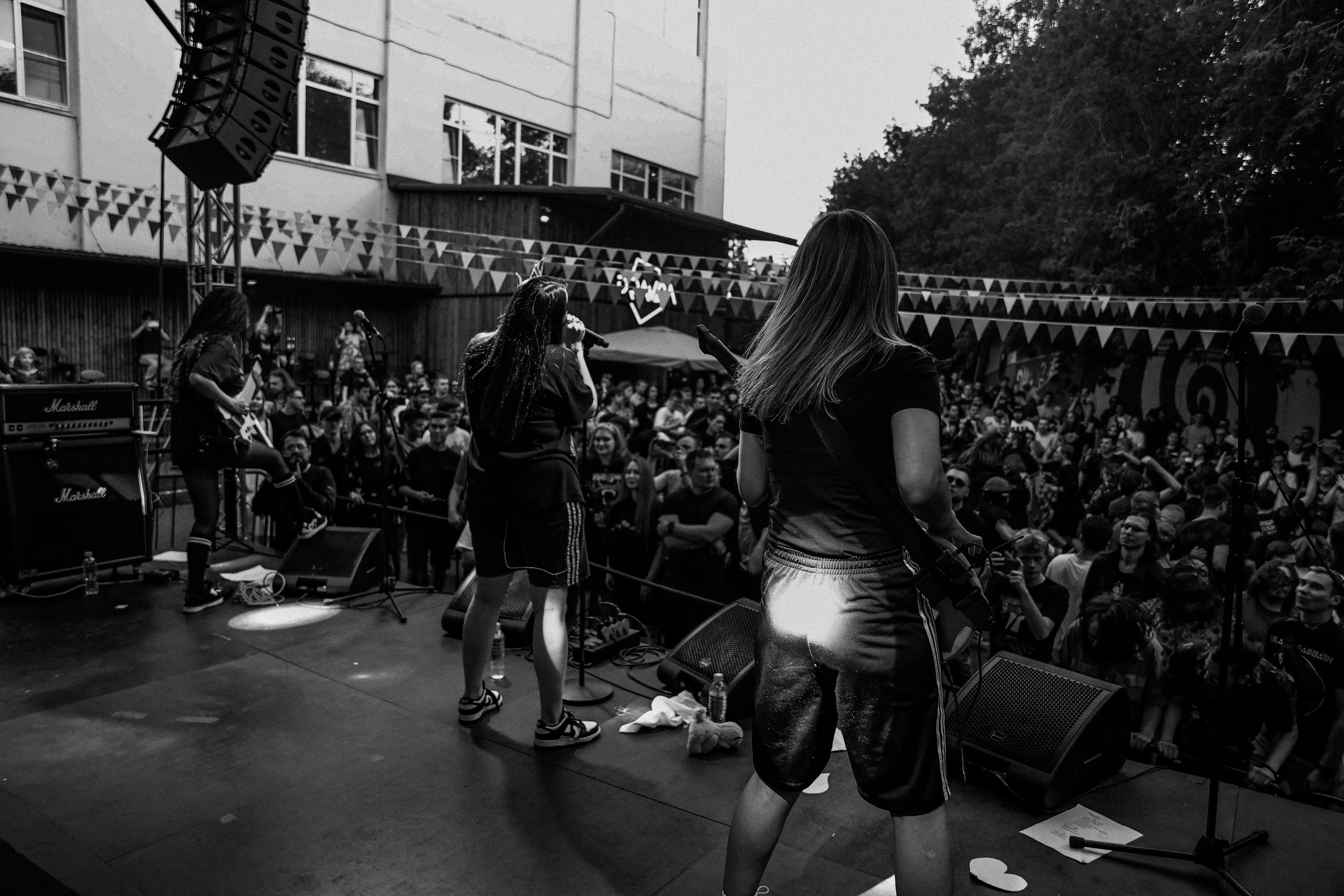 ЛЕТНИЙ МЕТАЛ В ПРАВДЕ