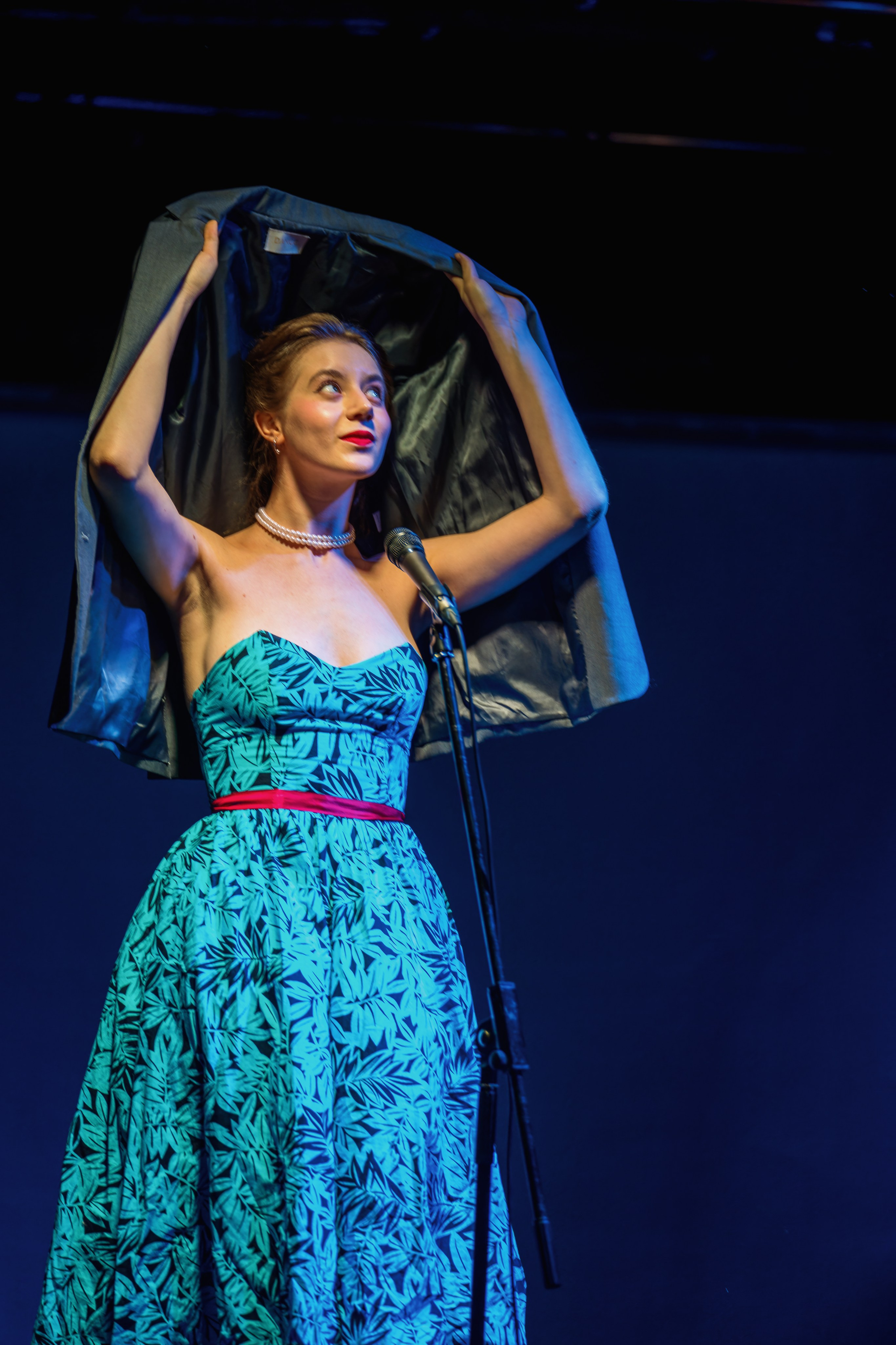 Аркадия театр: на Марсе будут яблони цвести. Сайт фотографа Сергея Абрамова