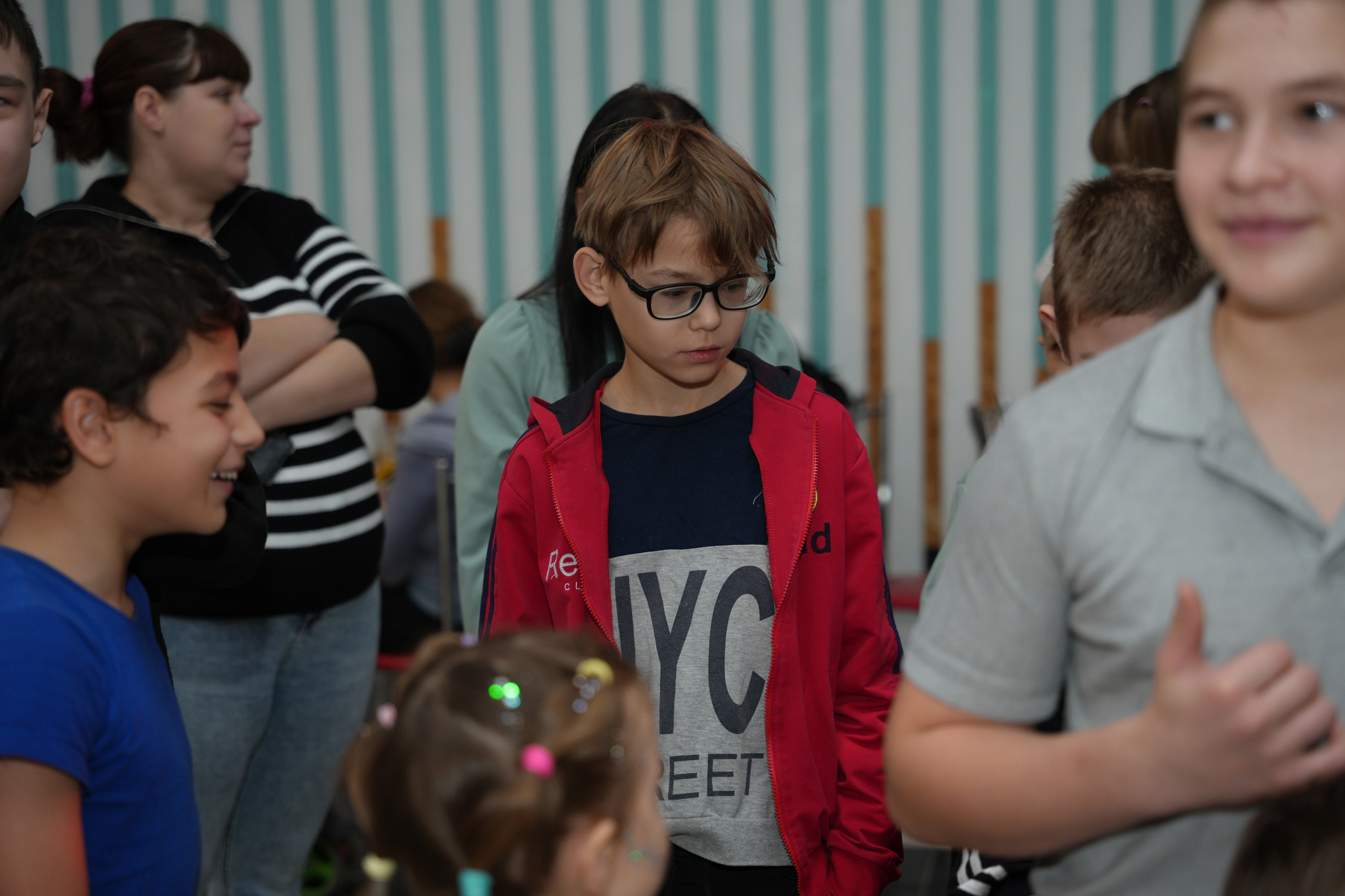 Социально —благотворительная акция «Ты в этом мире не один», посвященная Международному дню инвалидов. ВЫПУСКНЫЕ АЛЬБОМЫ, Школьный фотограф, семейный и свадебный в Саратове и области Ольга Плаксина