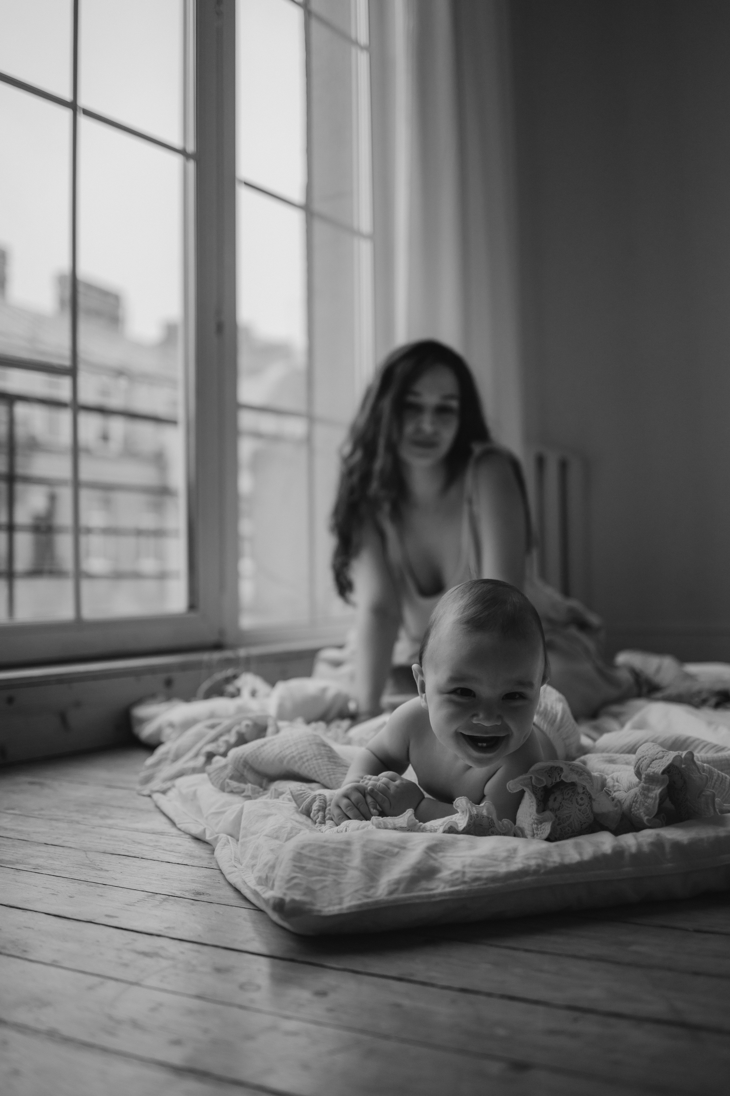 Регина и малыш Дима. Семейный, домашний, ньюборн фотограф Москва Цветкова Елизавета