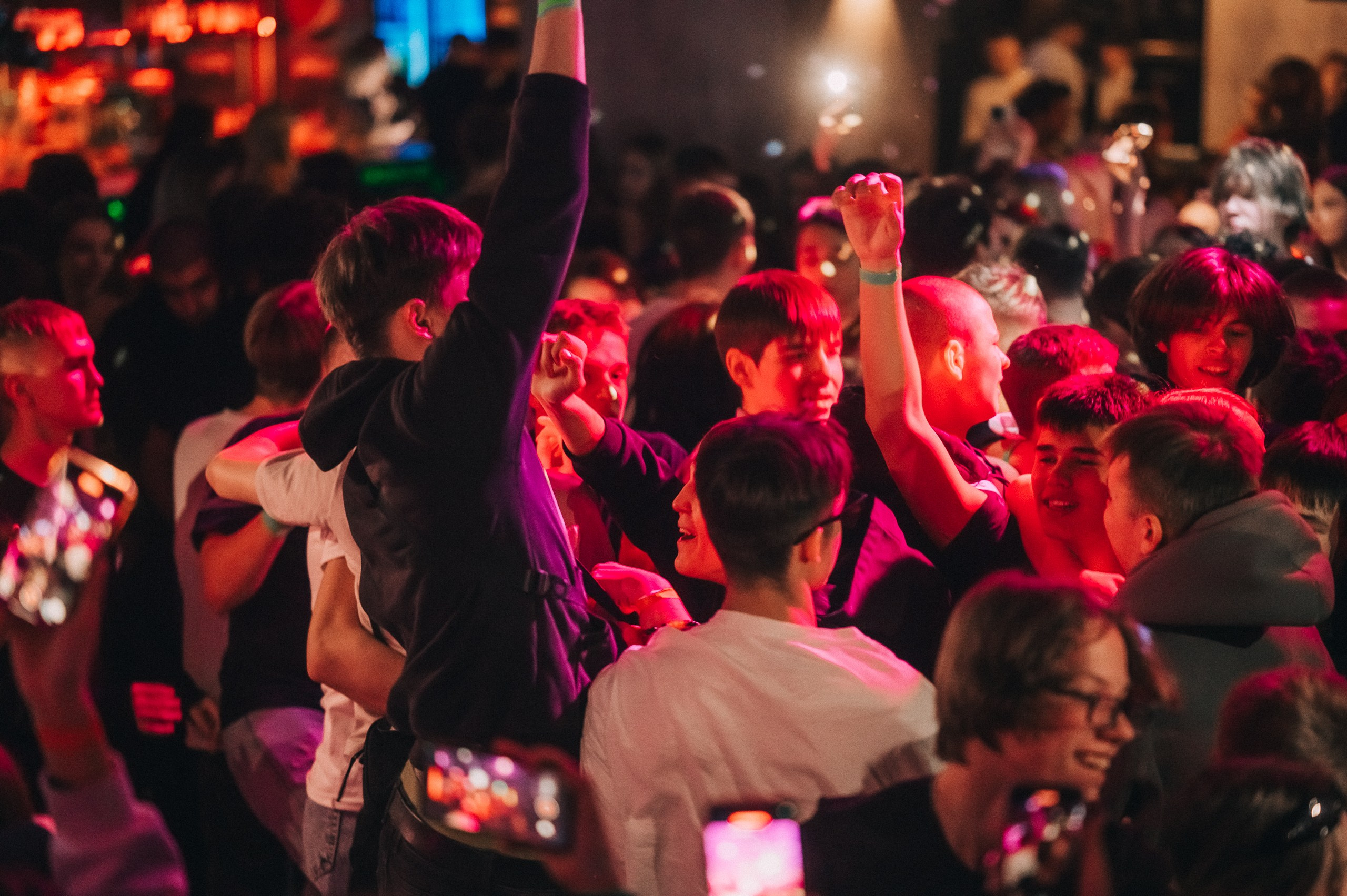 8 MARCH WOMENS DAY PARTY. Фотограф в Кемерово Владислав Шульц