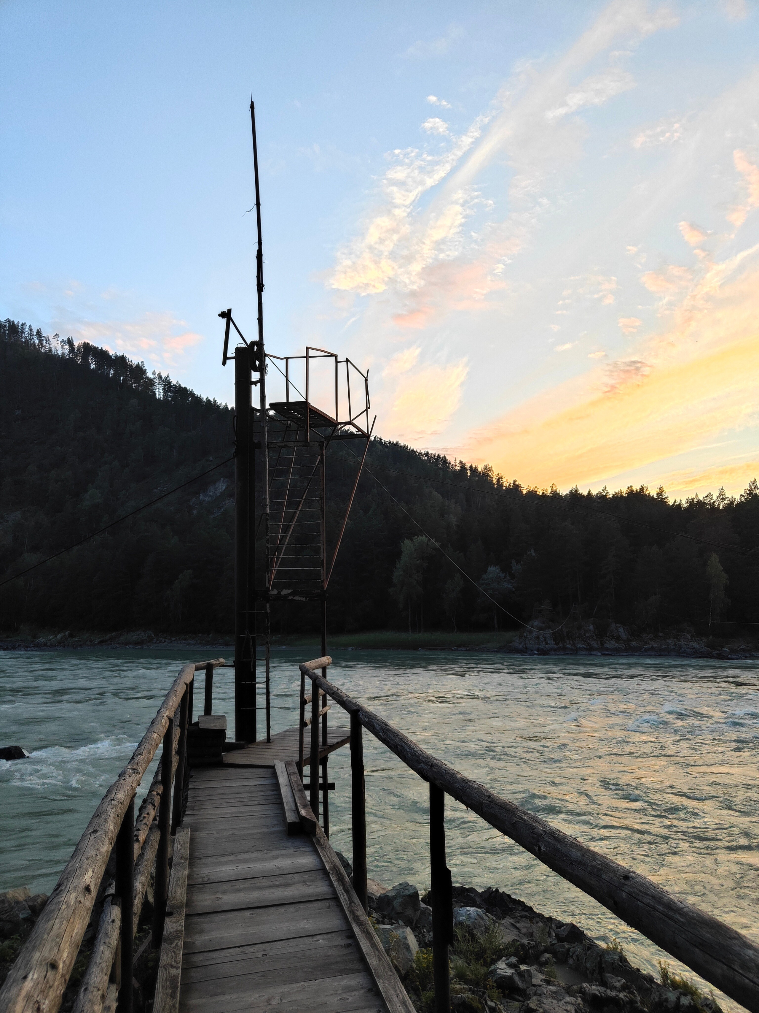 Катунь на Айском тракте и вечерний Кызыл-Таш. Фотограф-документалист Мария Осокина