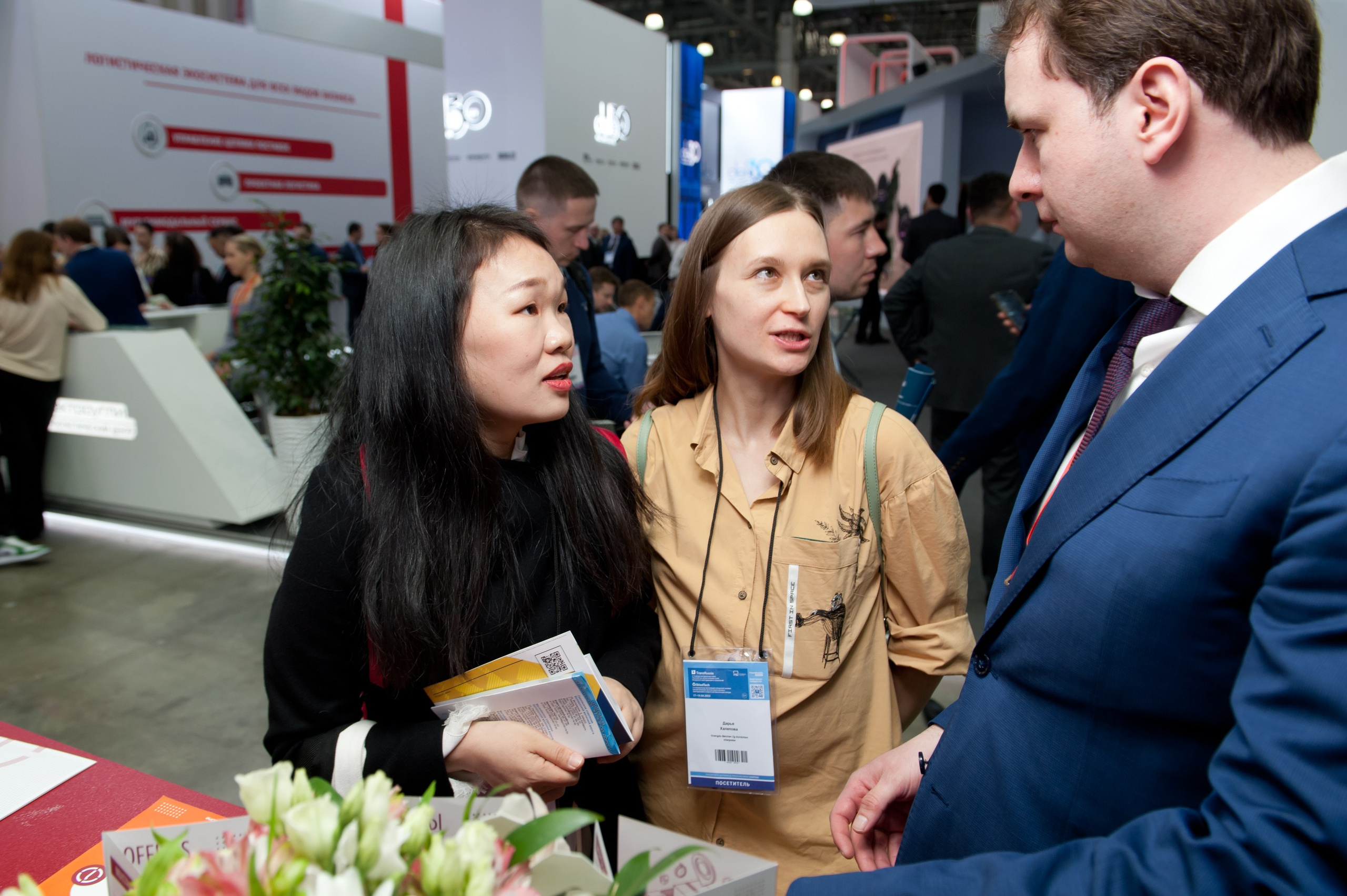 Работа выставочного стенда ПГК. Репортажный фотограф и видеограф Слава Думчев. Тимбилдинги, отчетники, корпоративы