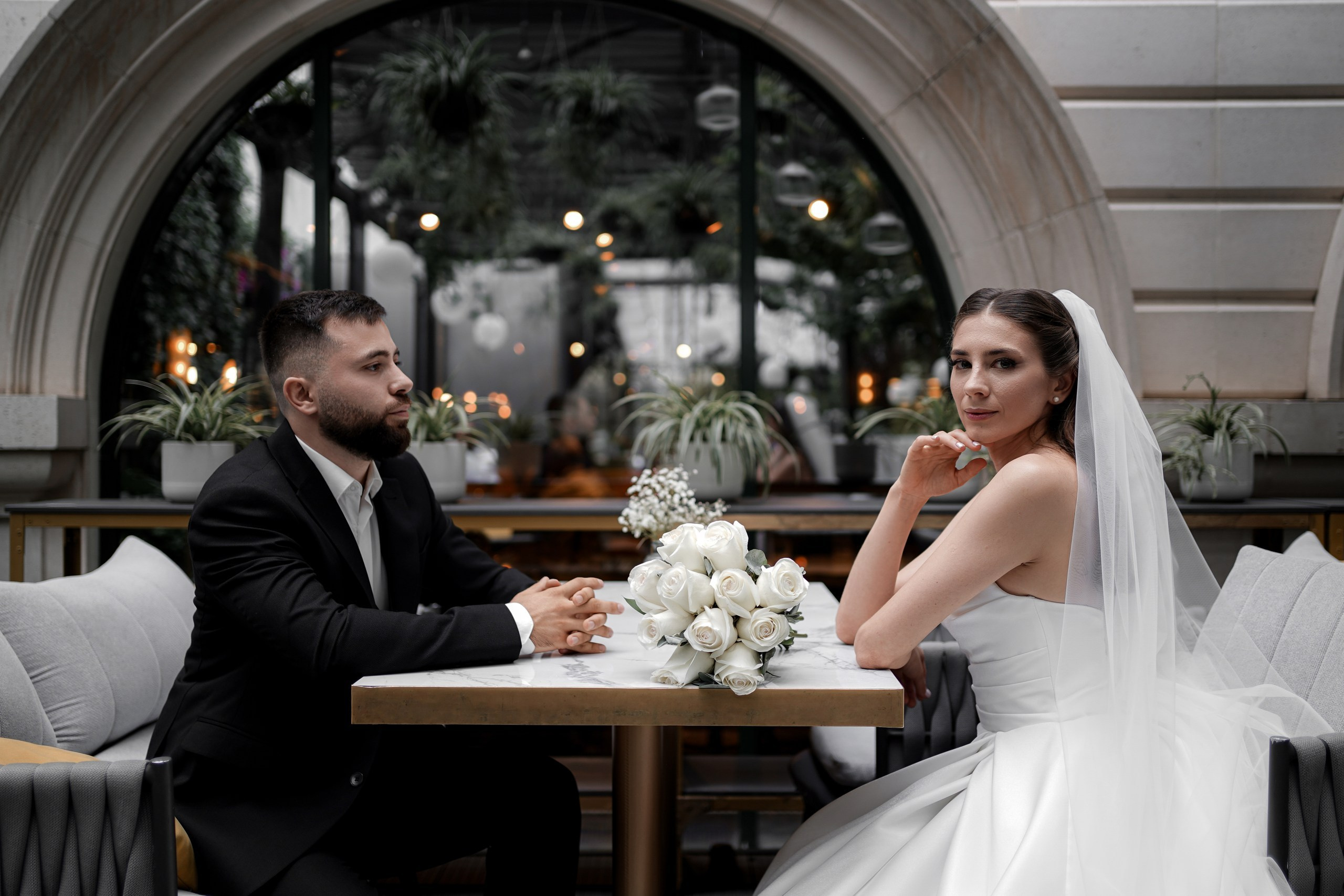 Виктория и Тарон в отеле Арка. Свадебный фотограф Ростов-на-Дону. Свадебный фотограф в Ростове-на-Дону. Таинство Крещения и Венчания, семейные фотосессии. Алёна Чёботова
