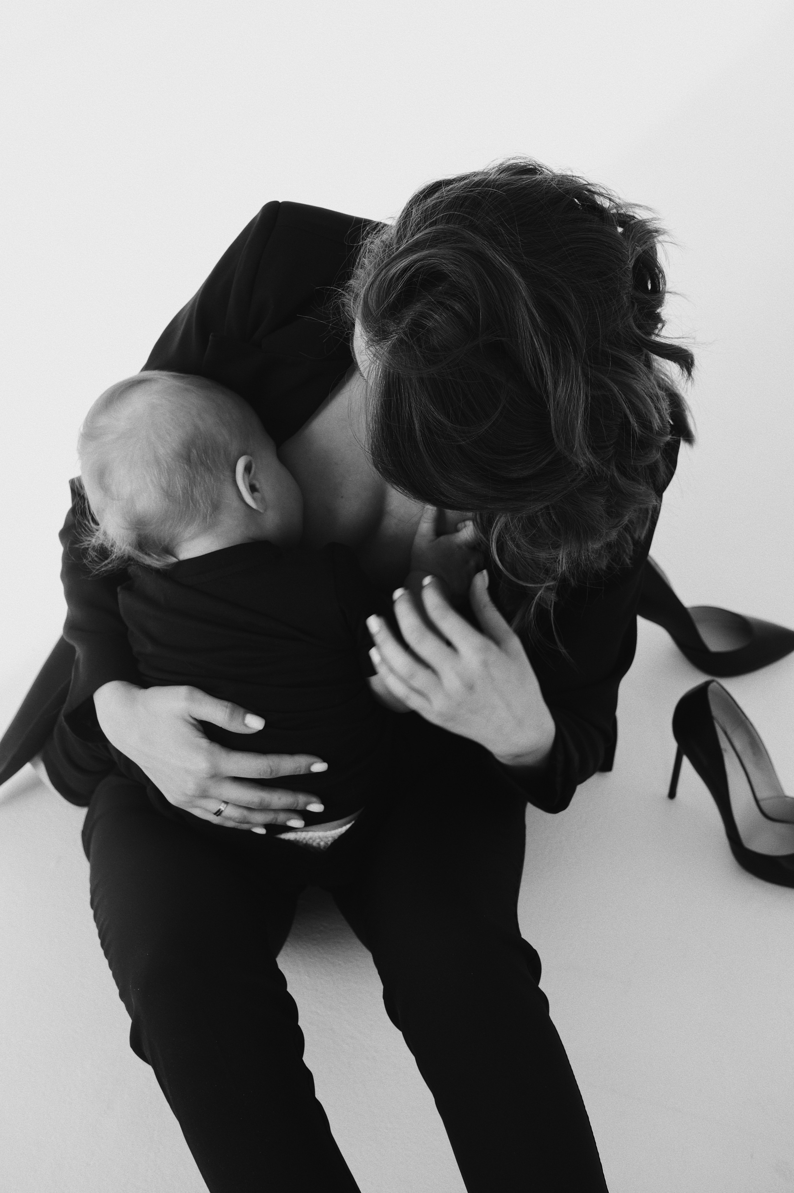 В ЧЕРНОМ. КРИСТИНА ГУСЬКОВА