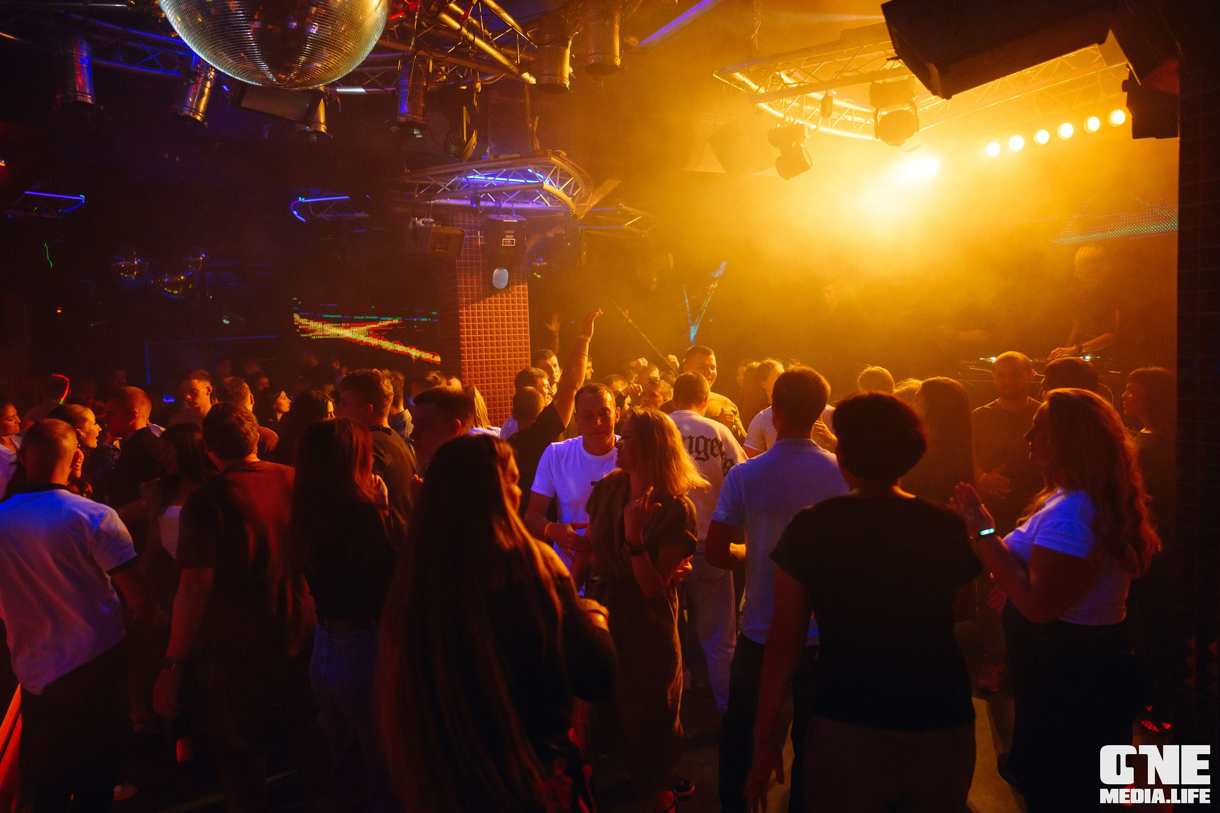 Фоторепортаж из РК Планета. One Media Life: фоторепортажи, фотоотчеты с мероприятий и заведений