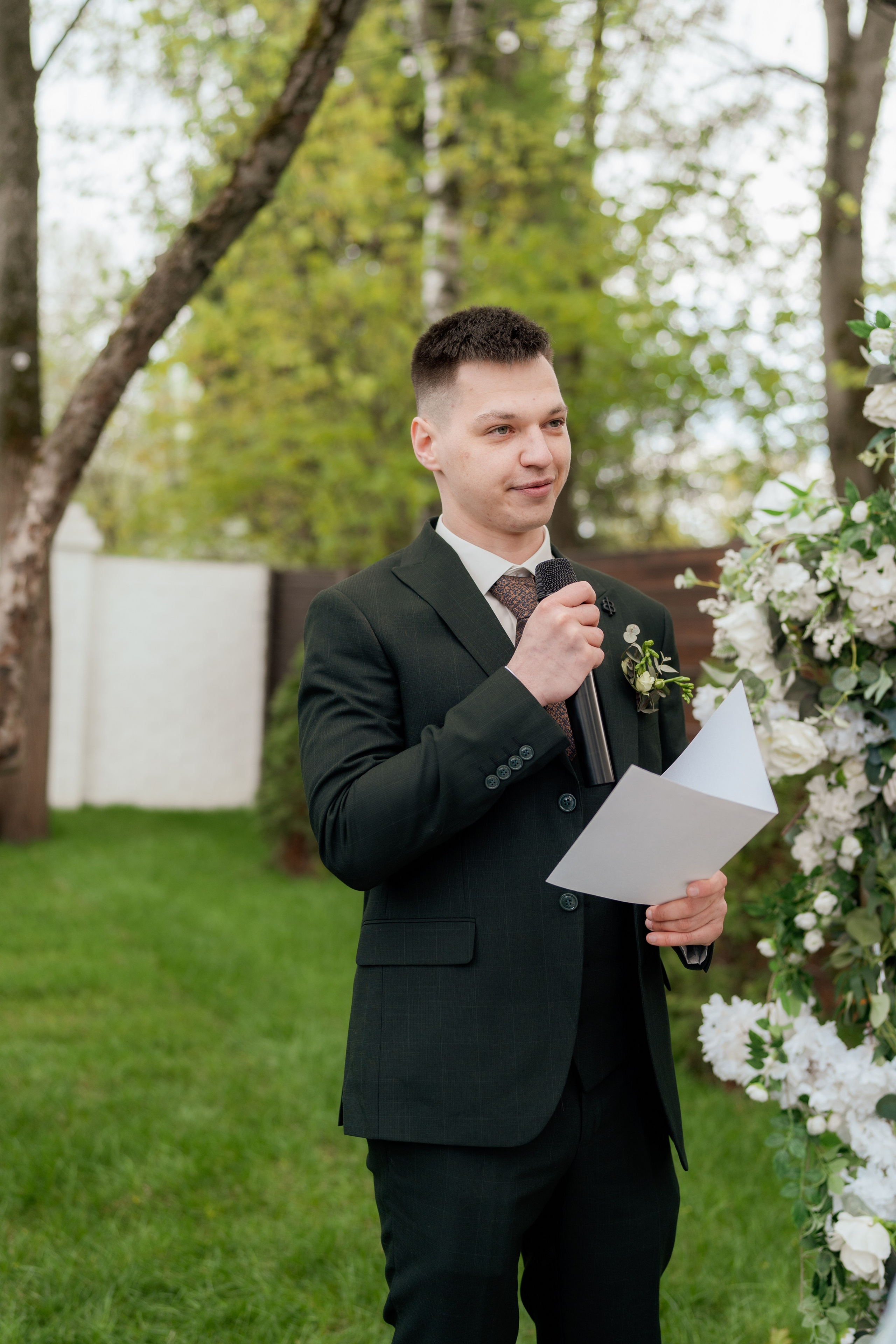 Алиса и Влад. Полный свадебный день (утро, усадьба, прогулка, выездная регистрация, банкет). Дата съемки 26.04.2025. Свадебный фотограф Москва