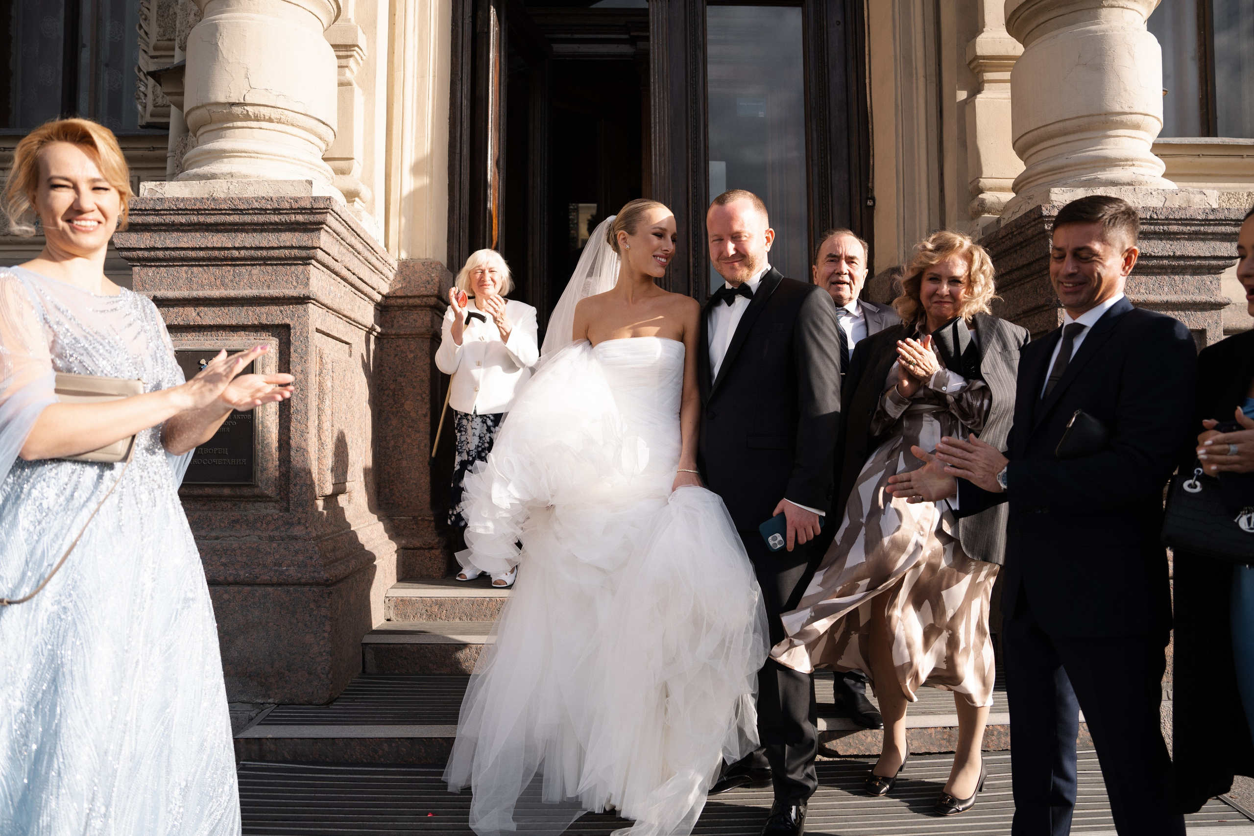 Анна Сергей. Камерная свадьба в Фосизонс в стиле неоклассика. Свадебный фотограф организатор в Санкт-Петербурге Ассоль Опарина