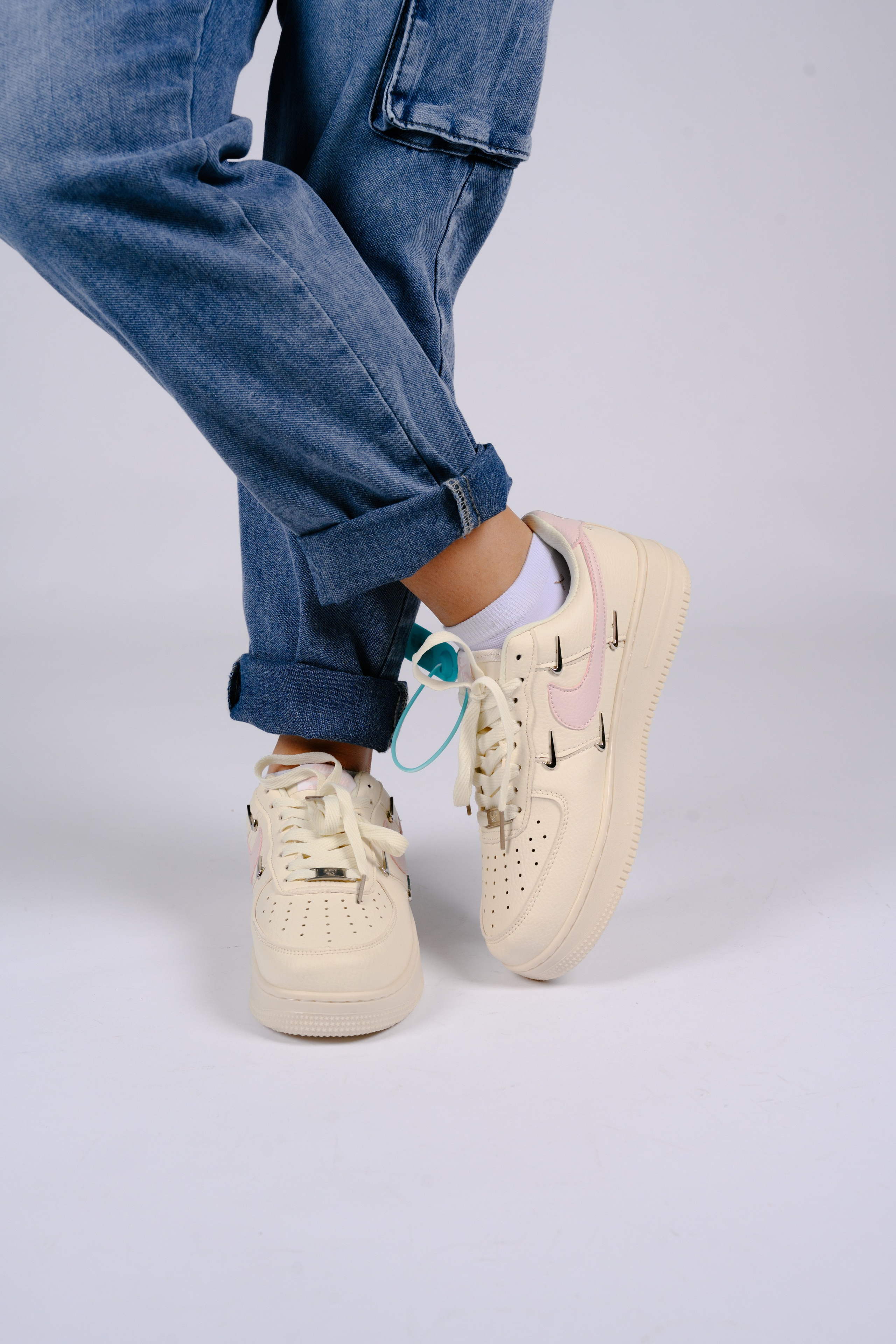 Кроссовки для wb. Фотограф в Красноярске