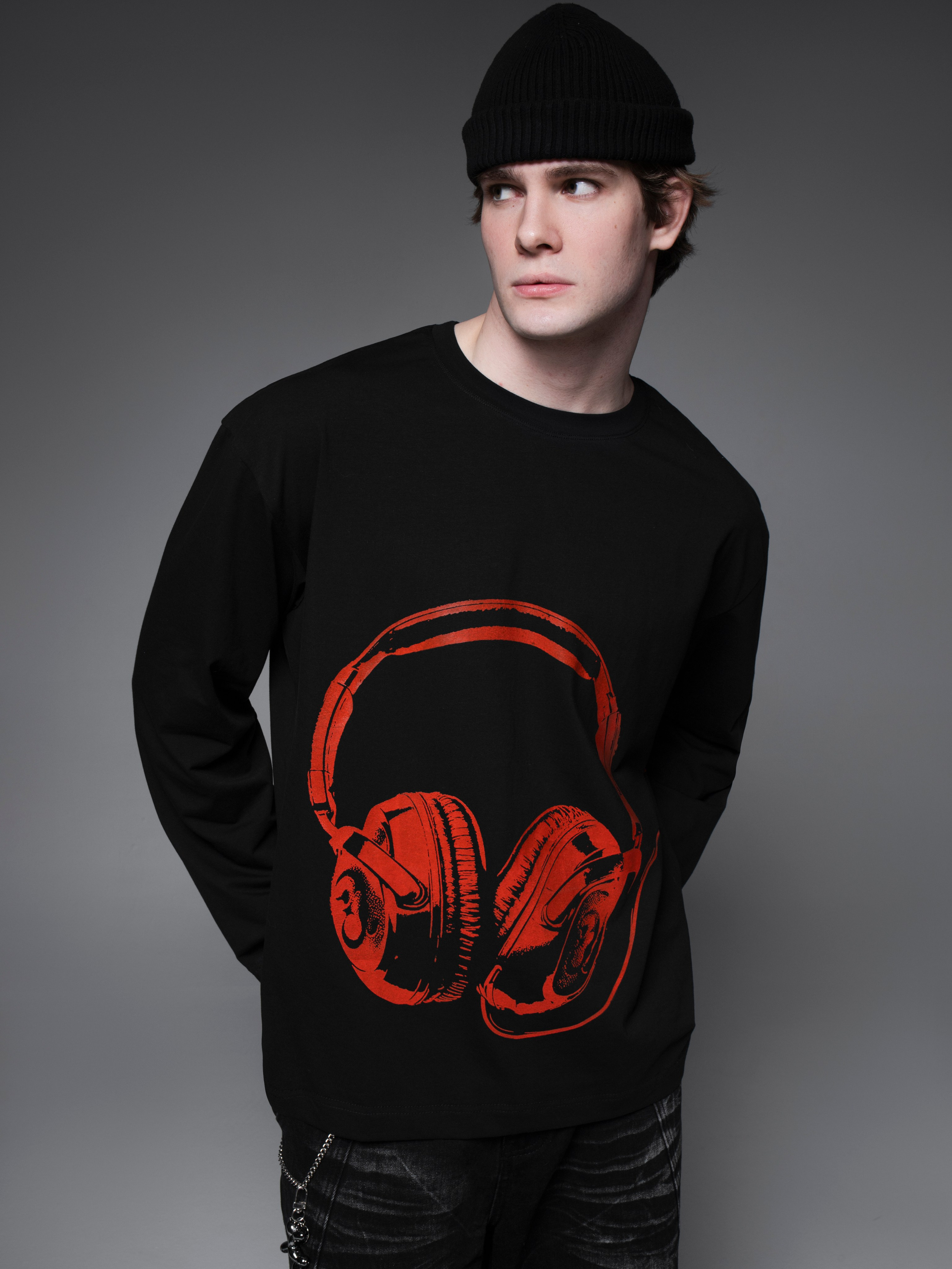 КАТАЛОГ | серый фон. RUNA production — стильные съемки для брендов