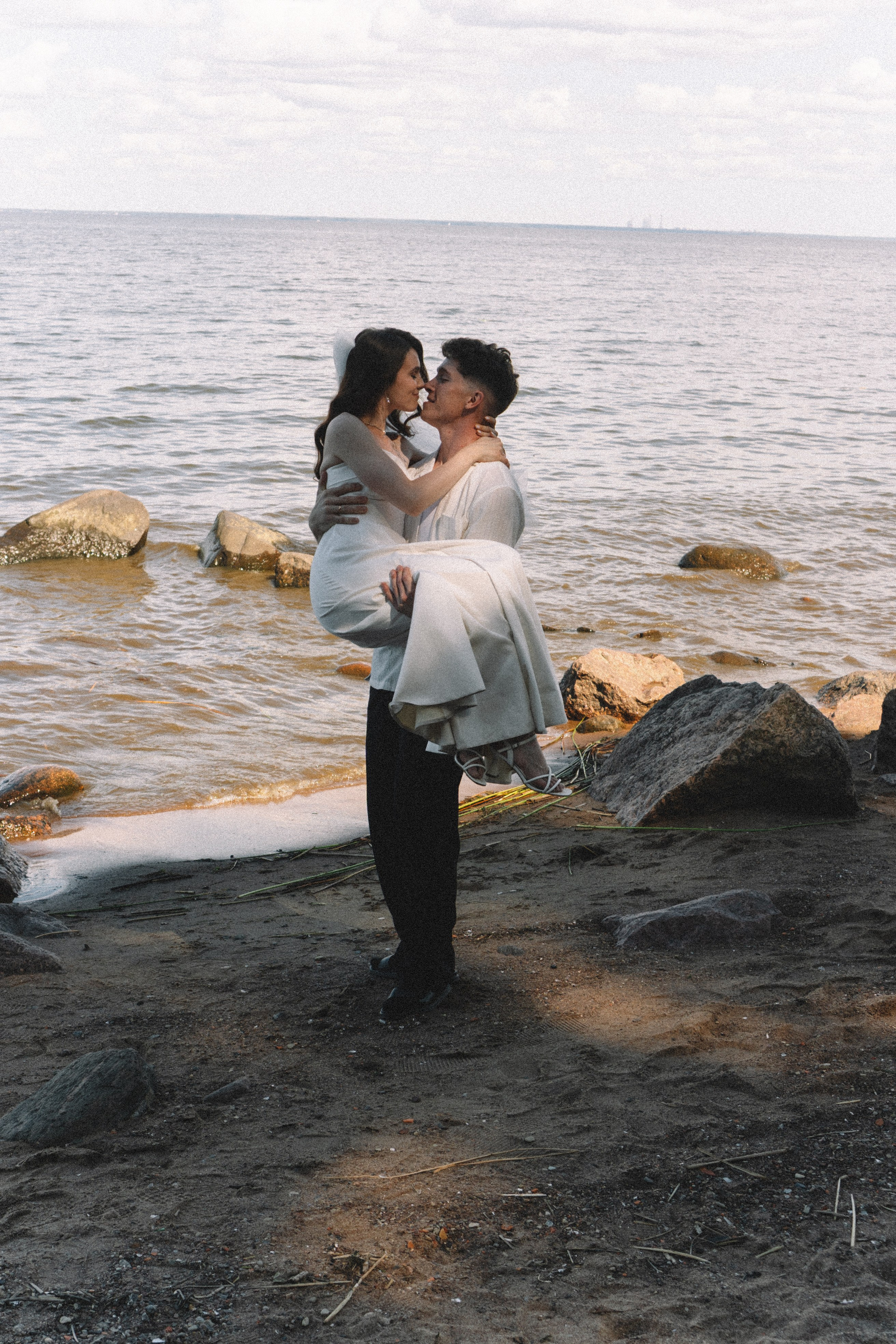 СВАДЕБНАЯ СЬЕМКА В ПЕТЕРГОФЕ И СЬЕМКА РЕПОРТАЖА В ЗАГСЕ ПЕТЕРГОФА. Профессиональный фотограф, Санкт-Петербург — Виктория Богомолова