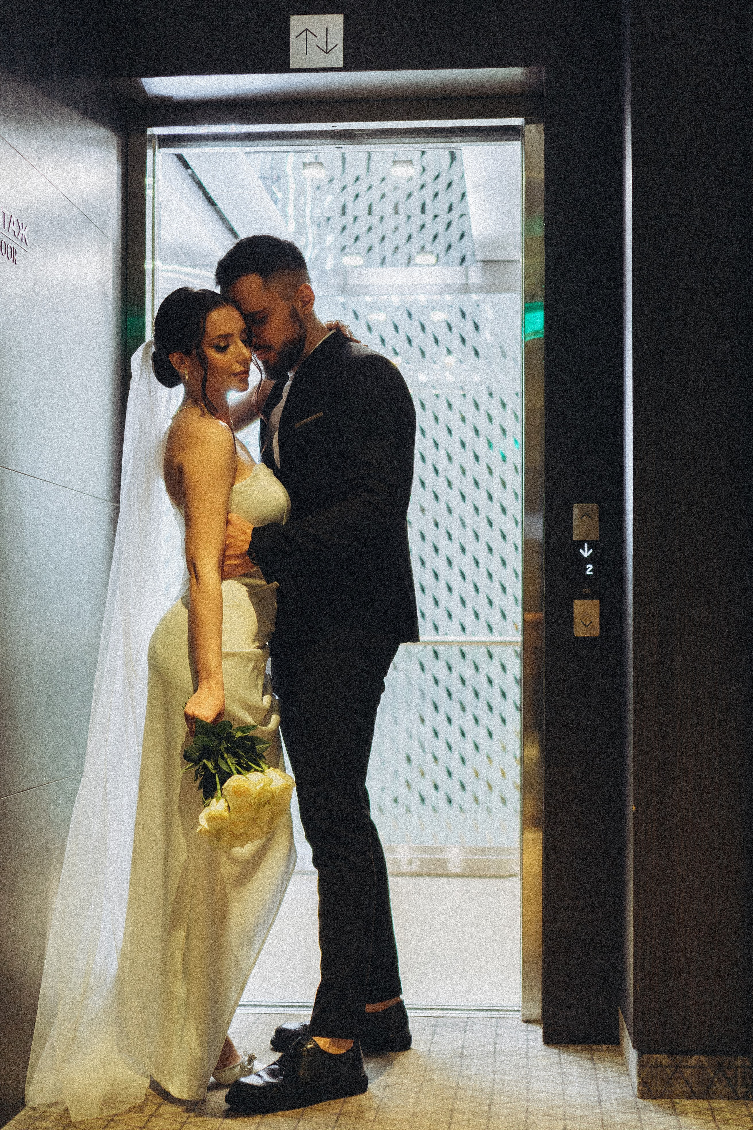 СВАДЕБНАЯ СЬЕМКА СБОРОВ ЖЕНИХА И НЕВЕСТЫ В ОТЕЛЕ И ТАКЖЕ ФОТОСЕССИИЯ В ОТЕЛЕЕ МЕГАПОЛИС БРЯНСК. Профессиональный фотограф, Санкт-Петербург — Виктория Богомолова