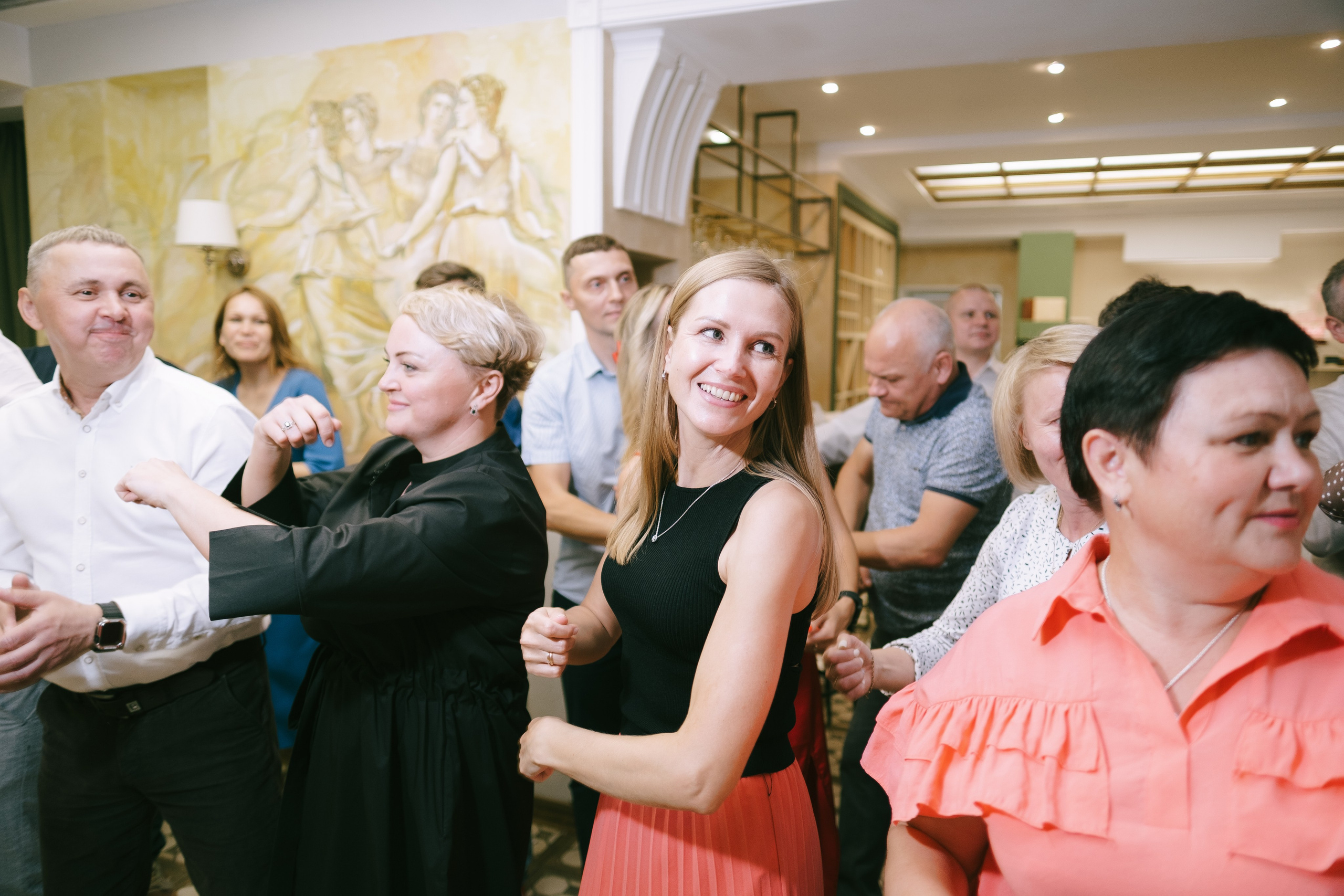 Выпускной школа 33. Свадебный и репортажной фотограф Денис Ожигин в Краснодаре и Краснодарском крае