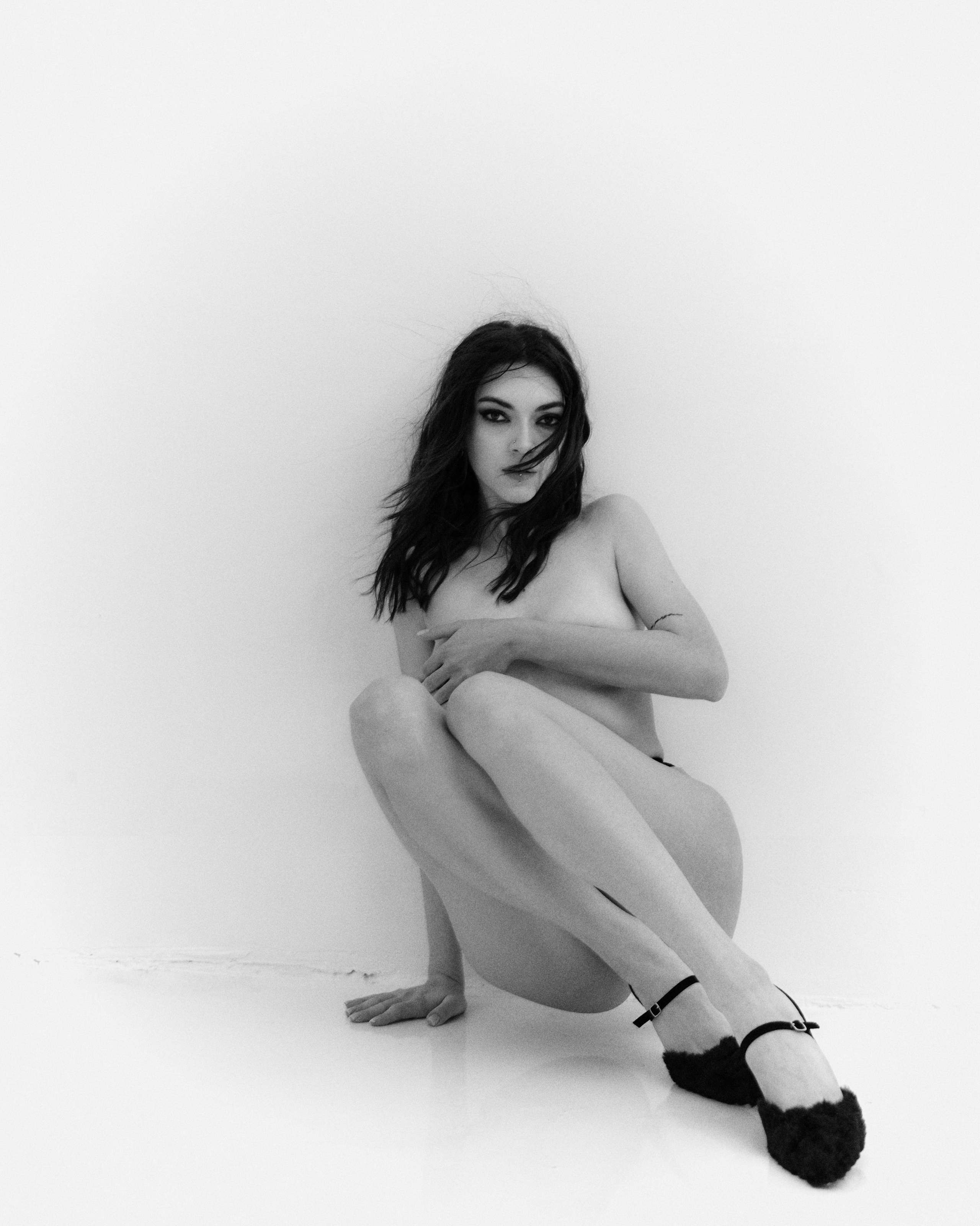 Liza. Z H U R A V L E V