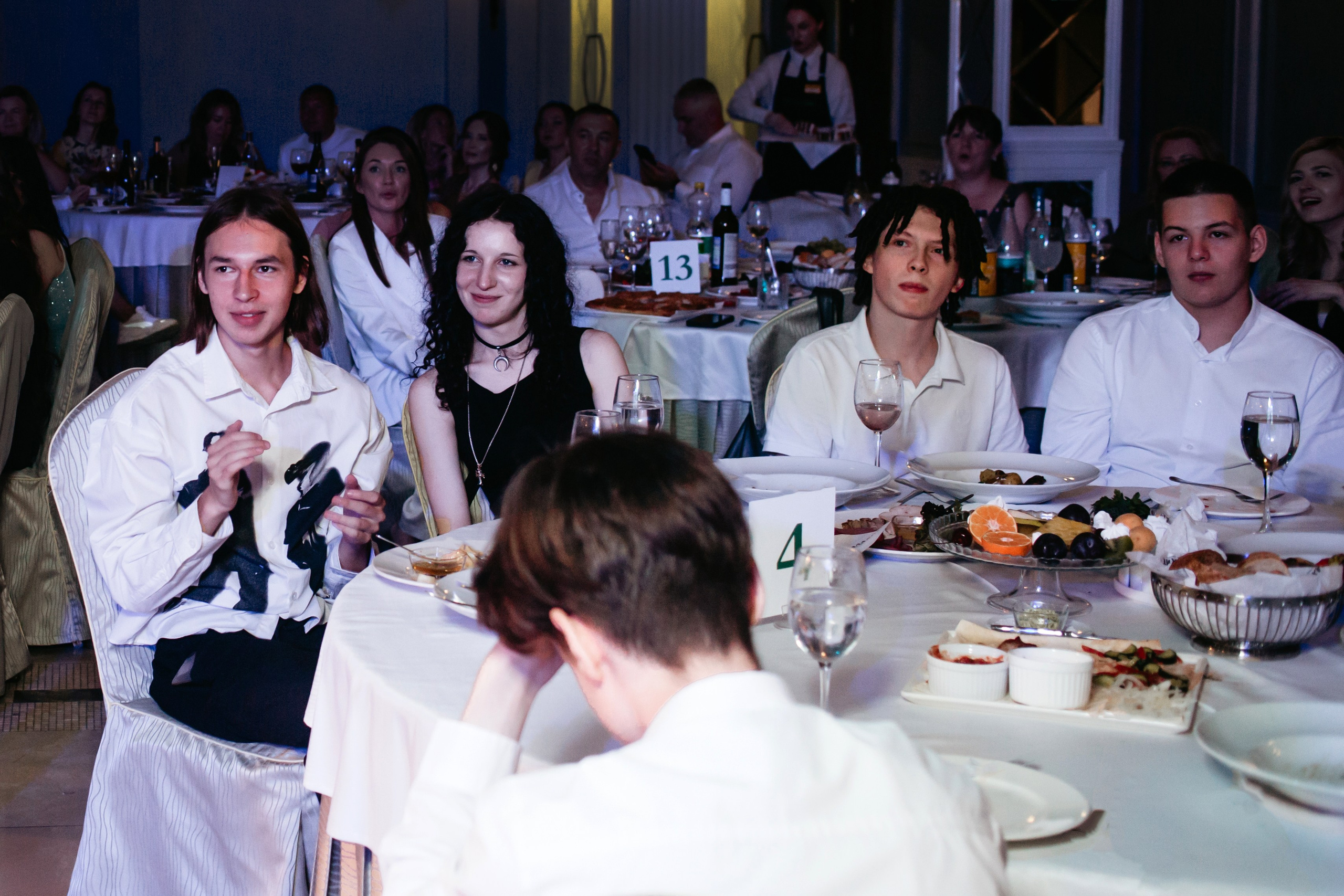 Выпускной 2025 (9класс) 124 школа. Фотограф в Челябинске Ополихина Анна