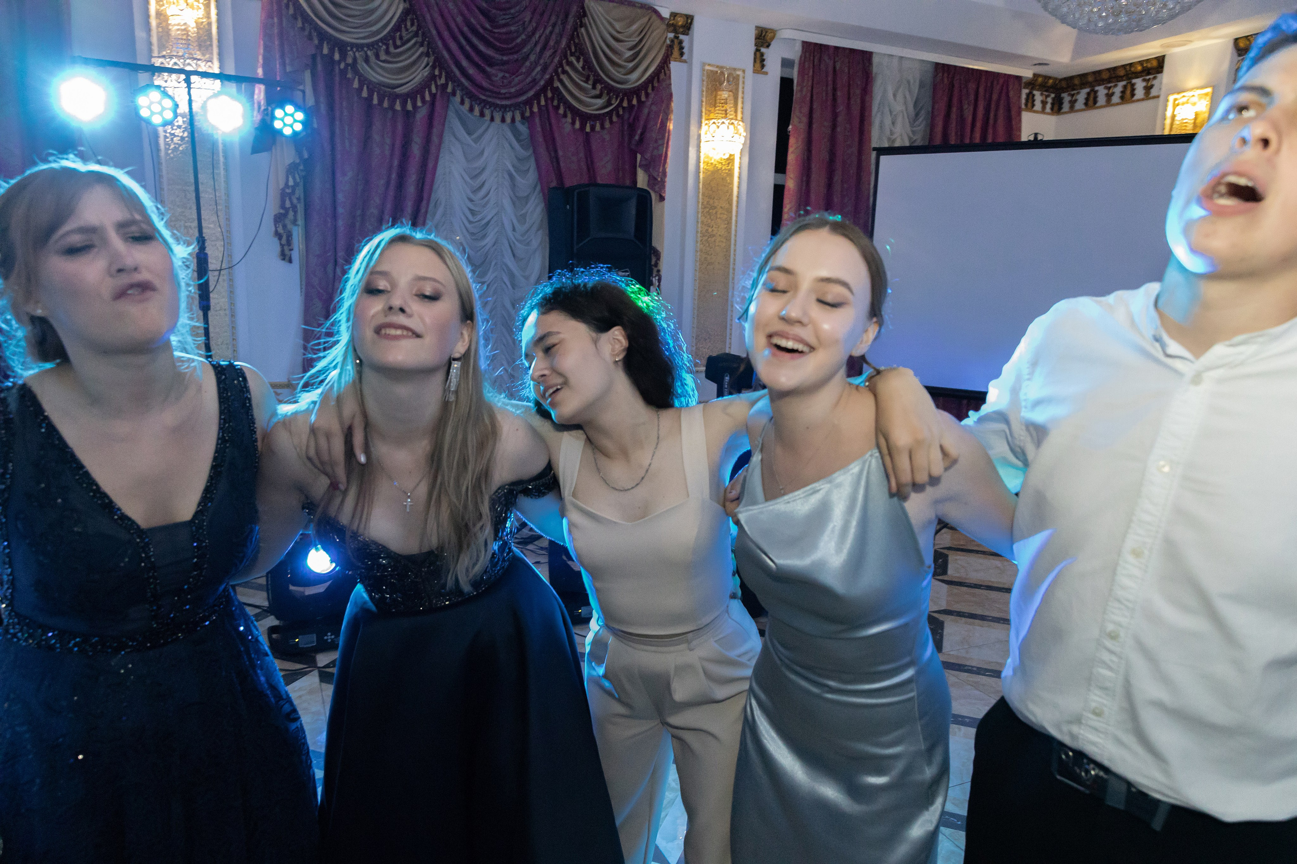 Выпуск 11 класса. Свадебный фотограф в Уфе Лилия Сова