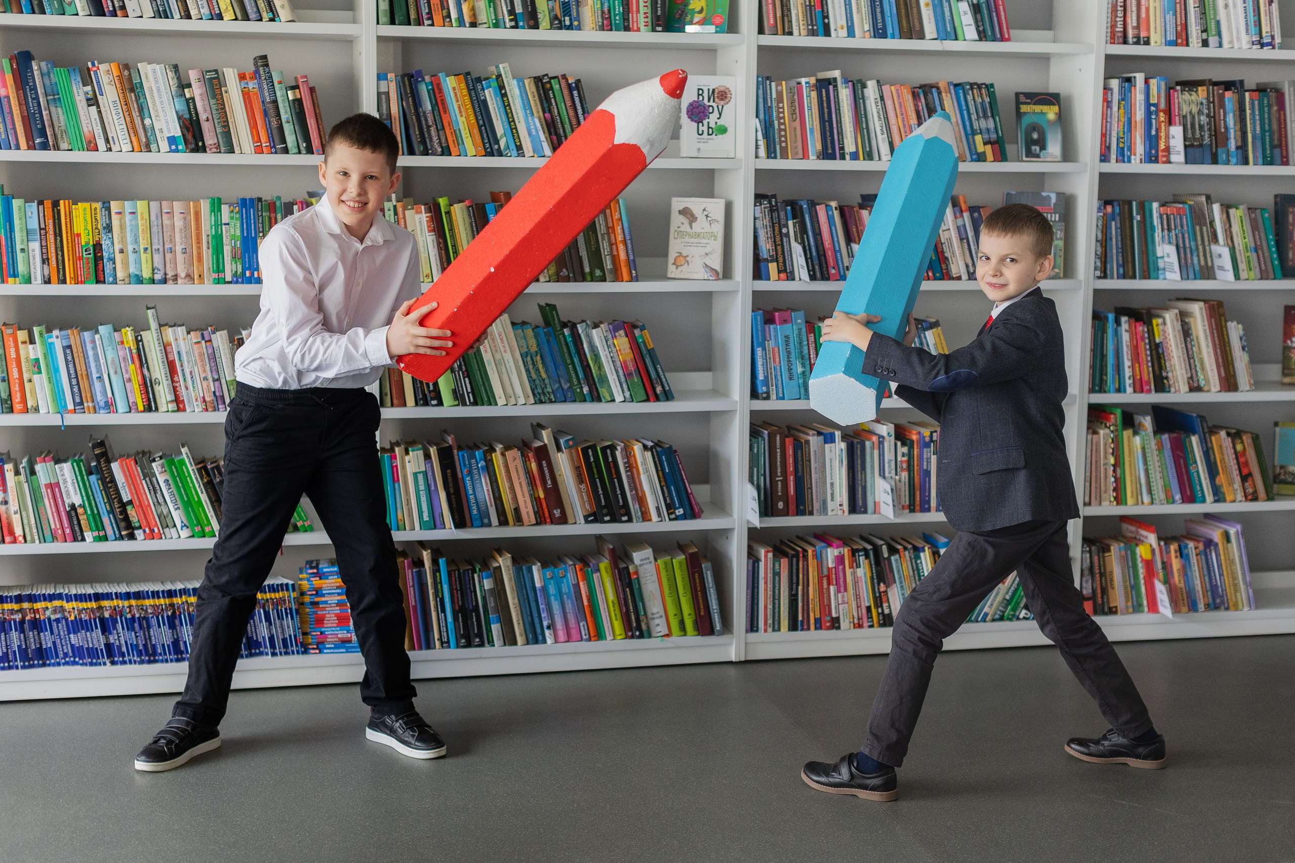 Съемка в библиотеке для выпускного альбома. Выпускные альбомы в Зеленограде и Москве