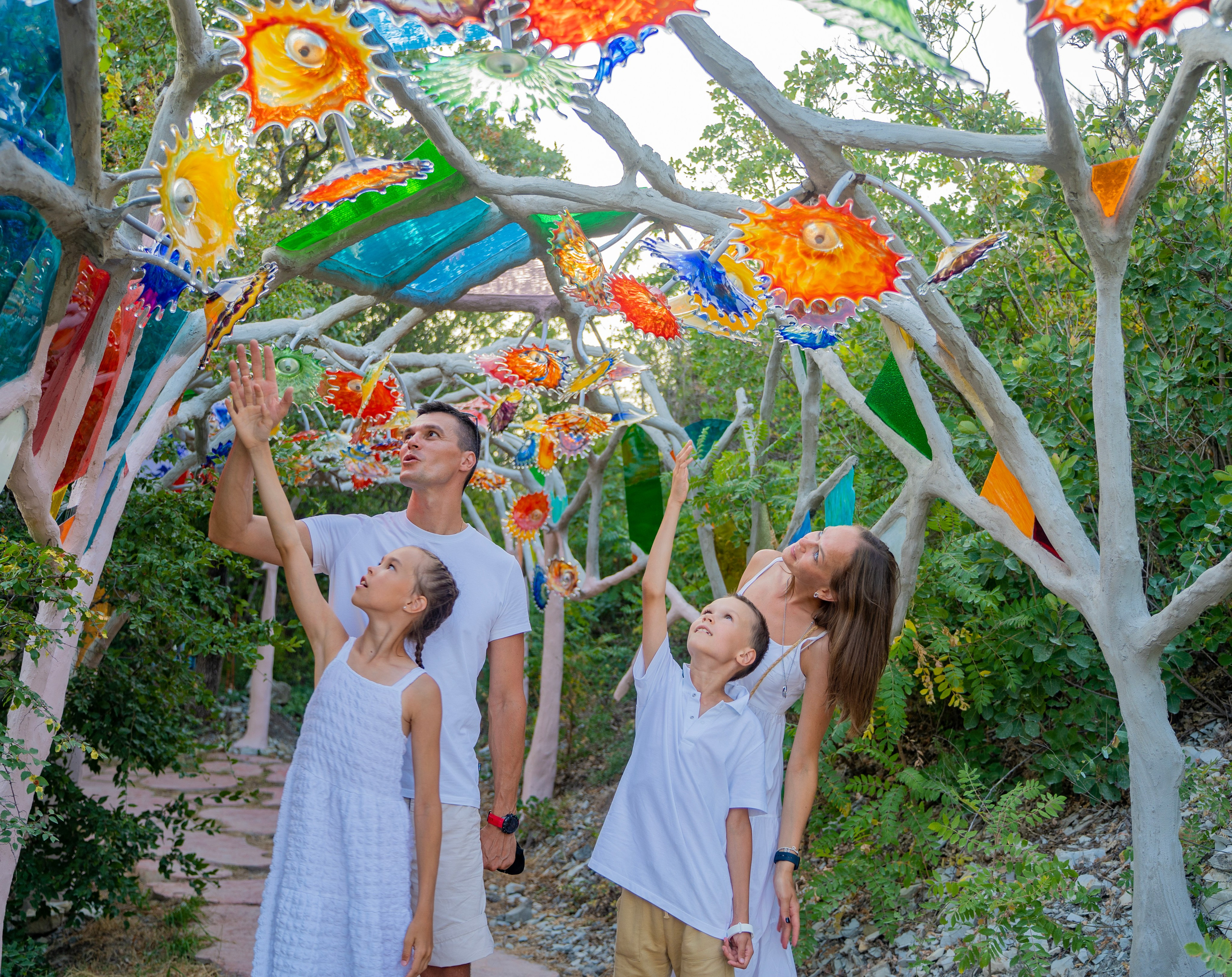 Летние съемки в Парке стекла. Семейный и детский фотограф Екатерина Черняева. Снимаю портреты, love story, фотопрогулки, работаю на улице, в кафе, студии, дома у клиента