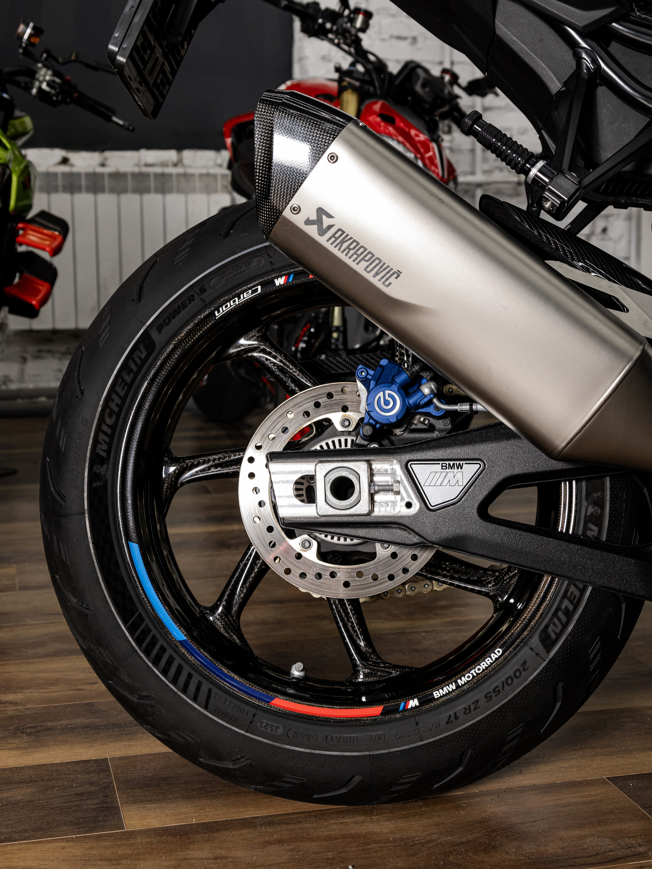 Фотосессия с мотоциклами и автомобилями. Предметный фотограф в Москве и Московской области