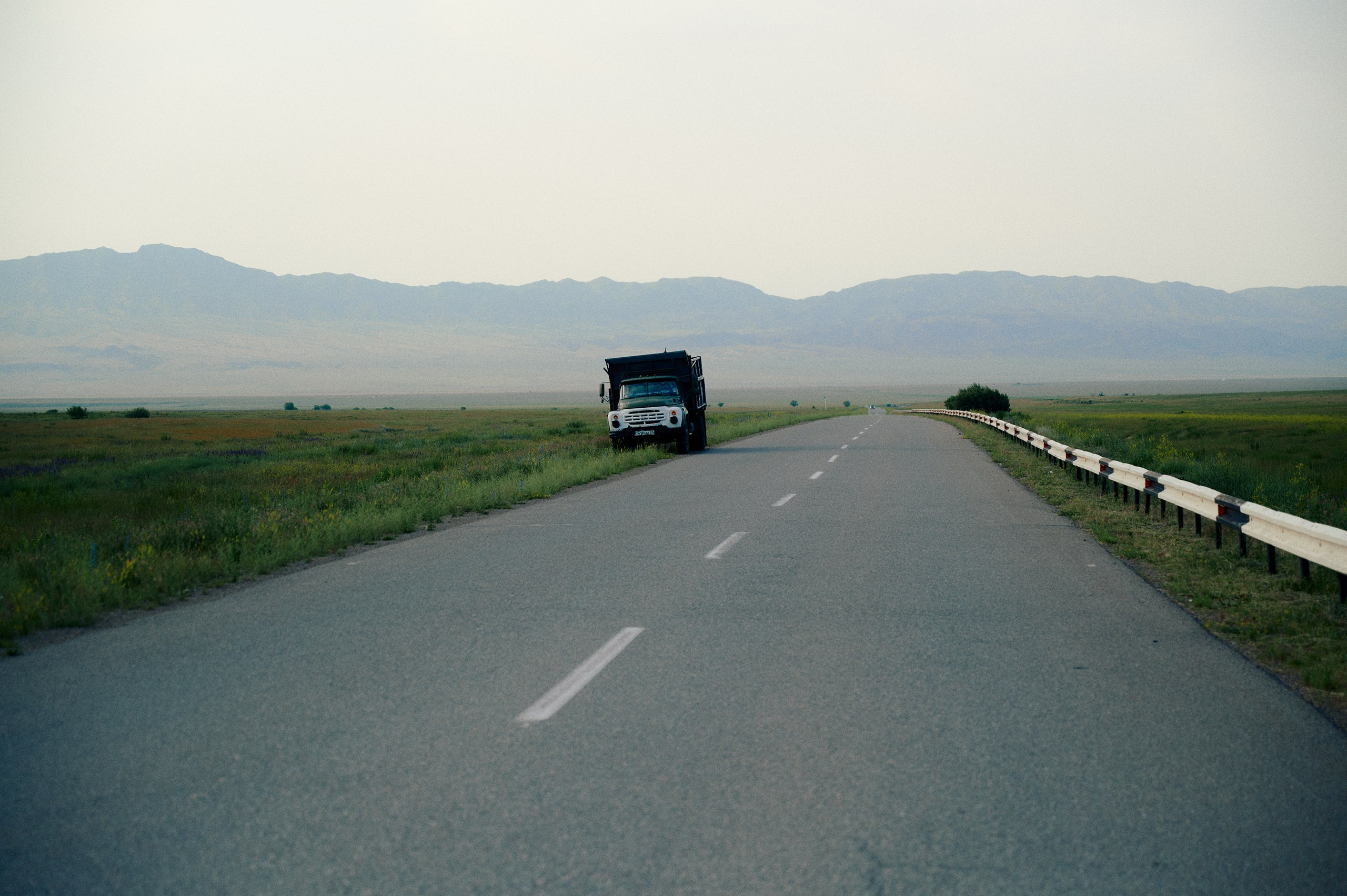 2025 — путешествия на цифру. Фотограф в Алматы — Алексей Коньков | Репортаж, свадьбы, портреты