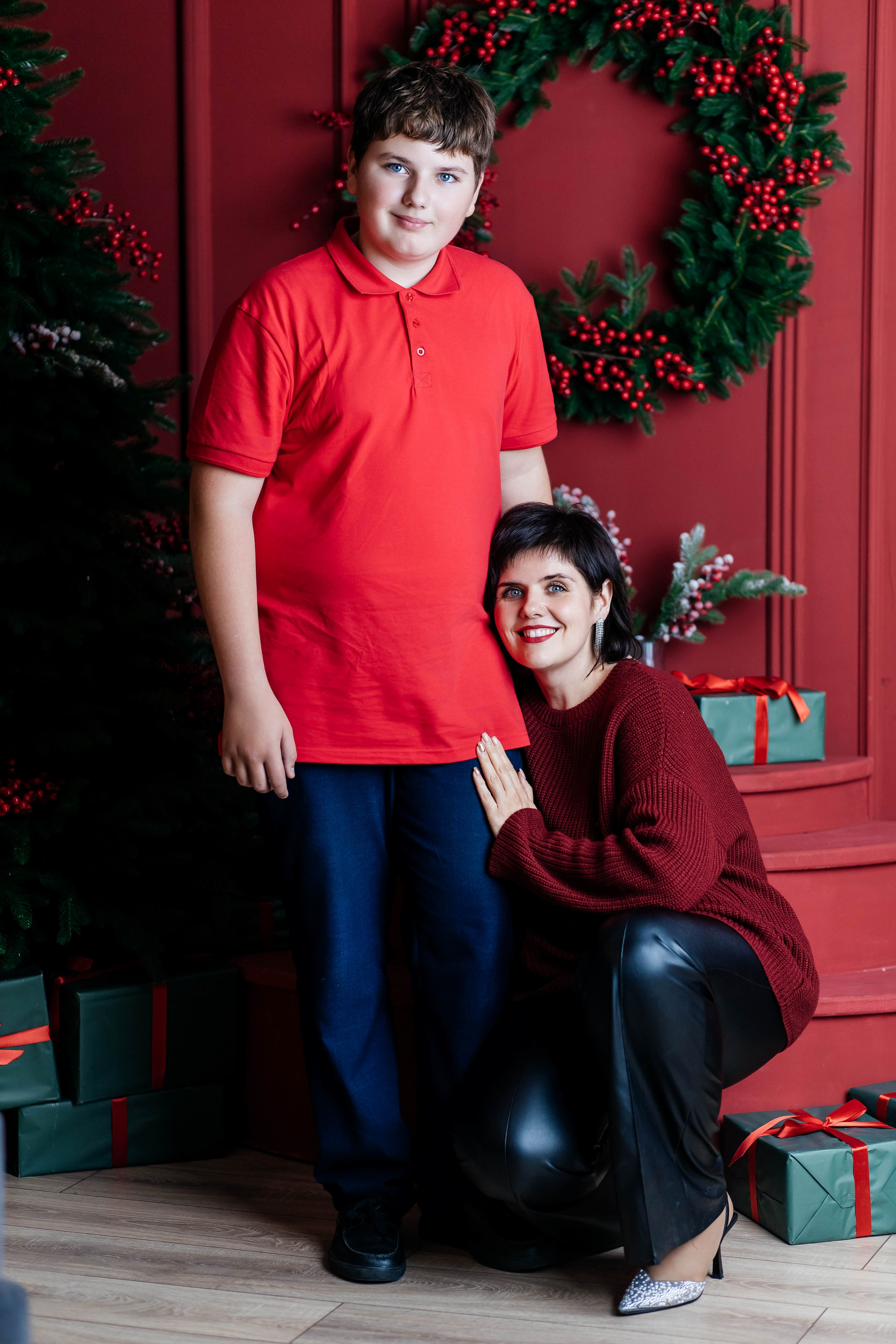 Оля и детки Новый год 2026. Женский фотограф в Оренбурге Ирина Заводчикова