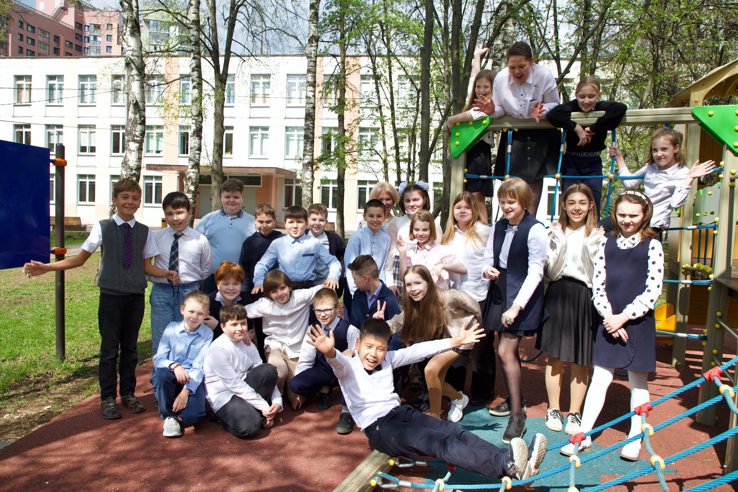 4 класс. Групповые фото. Школьные выпускные альбомы в Москве Марина Николаева