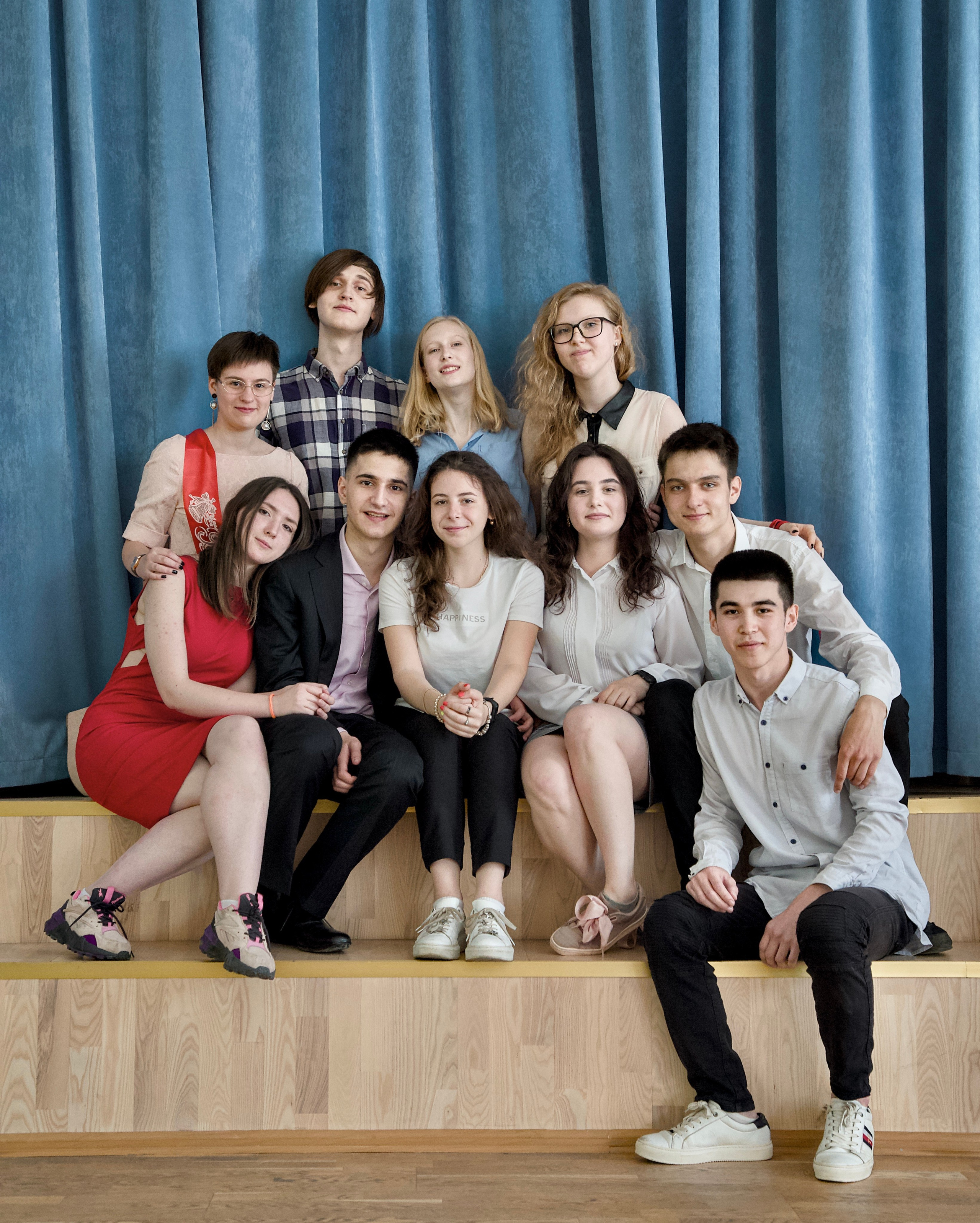 Групповые фото 9 и 11 класс