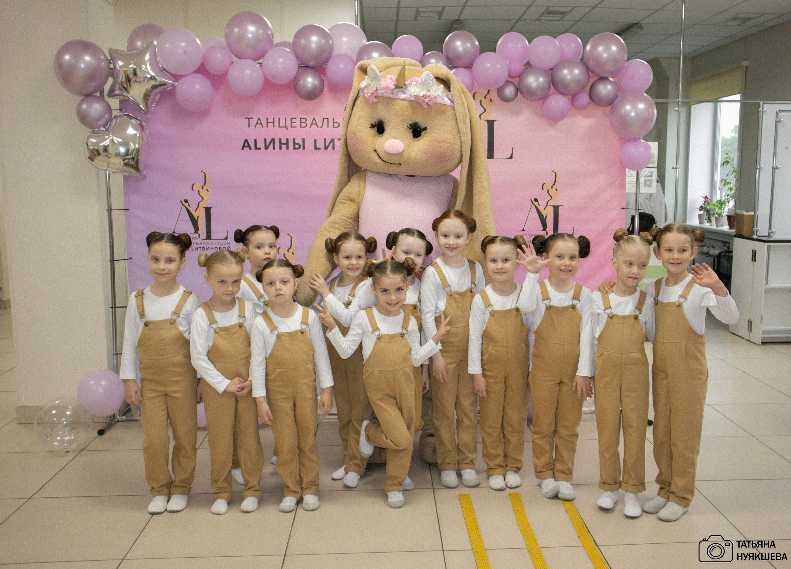 Отчетный концерт танцевальной студии Алины Литвиновой. Свадебный и семейный фотограф Татьяна Нуякшева Новоалтайск — Барнаул