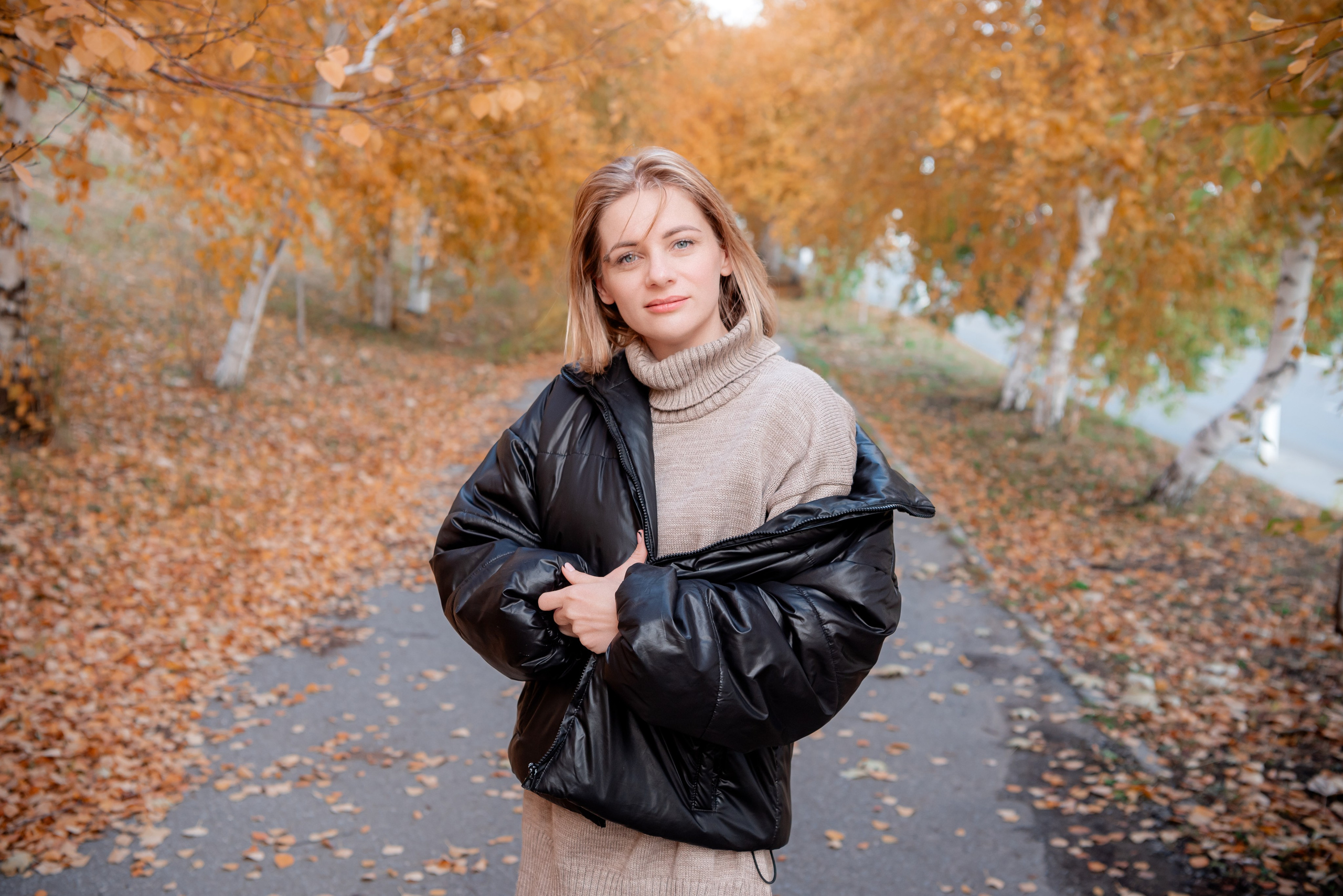 Фотосессия для яркой девушки Лилии на набережной Волгограда. Фотограф в Волгограде и Волжском Александр Горбань