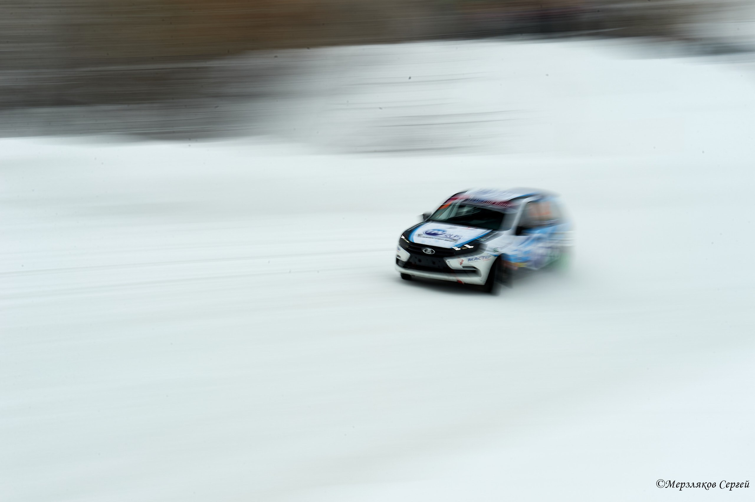 Трековые автогонки на льду Чемпионат России. Спортивный репортажный фотограф в Ижевске Сергей Мерзляков