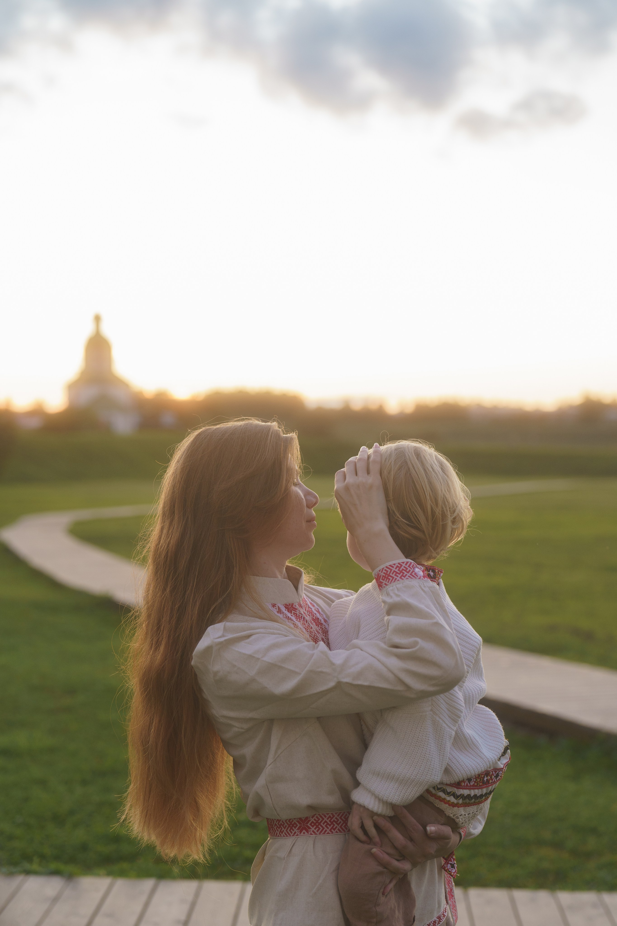 Мироша с мамой Тоней. Суздаль. Семейный и детский фотограф в Сергиев Посаде, Хотьково Якимчук Любовь