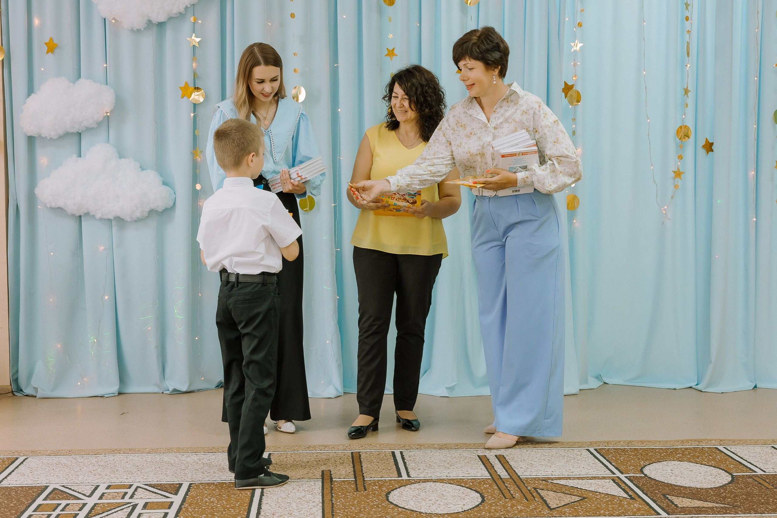 Выпускной в ДС -29. Выпускные альбомы Натальи Бутко: Новороссийск, Анапа, Геленджик