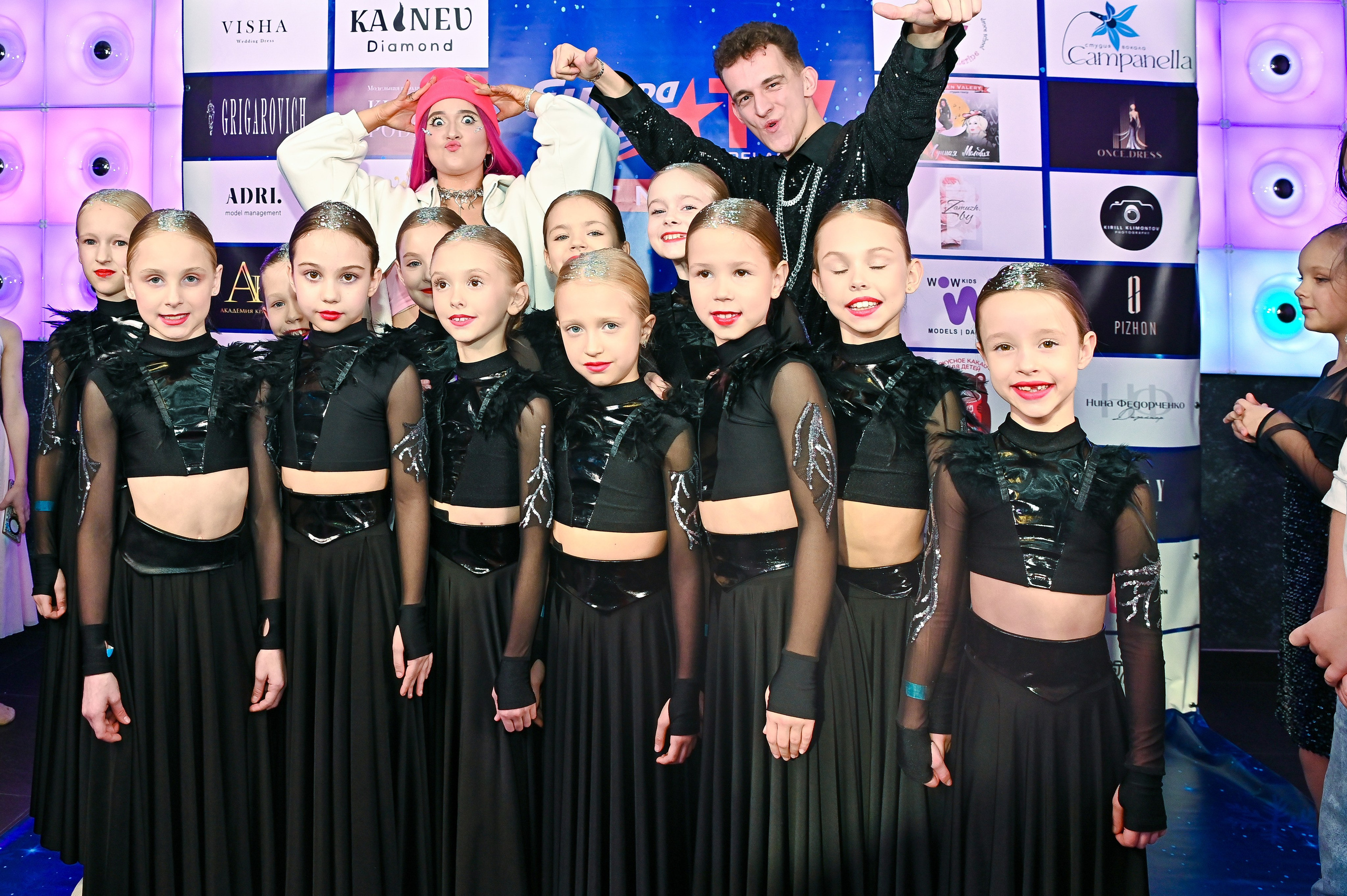 Большая новогодняя тусовка. Фотоуслуги, услуги фотографа, фотографирование важных событий