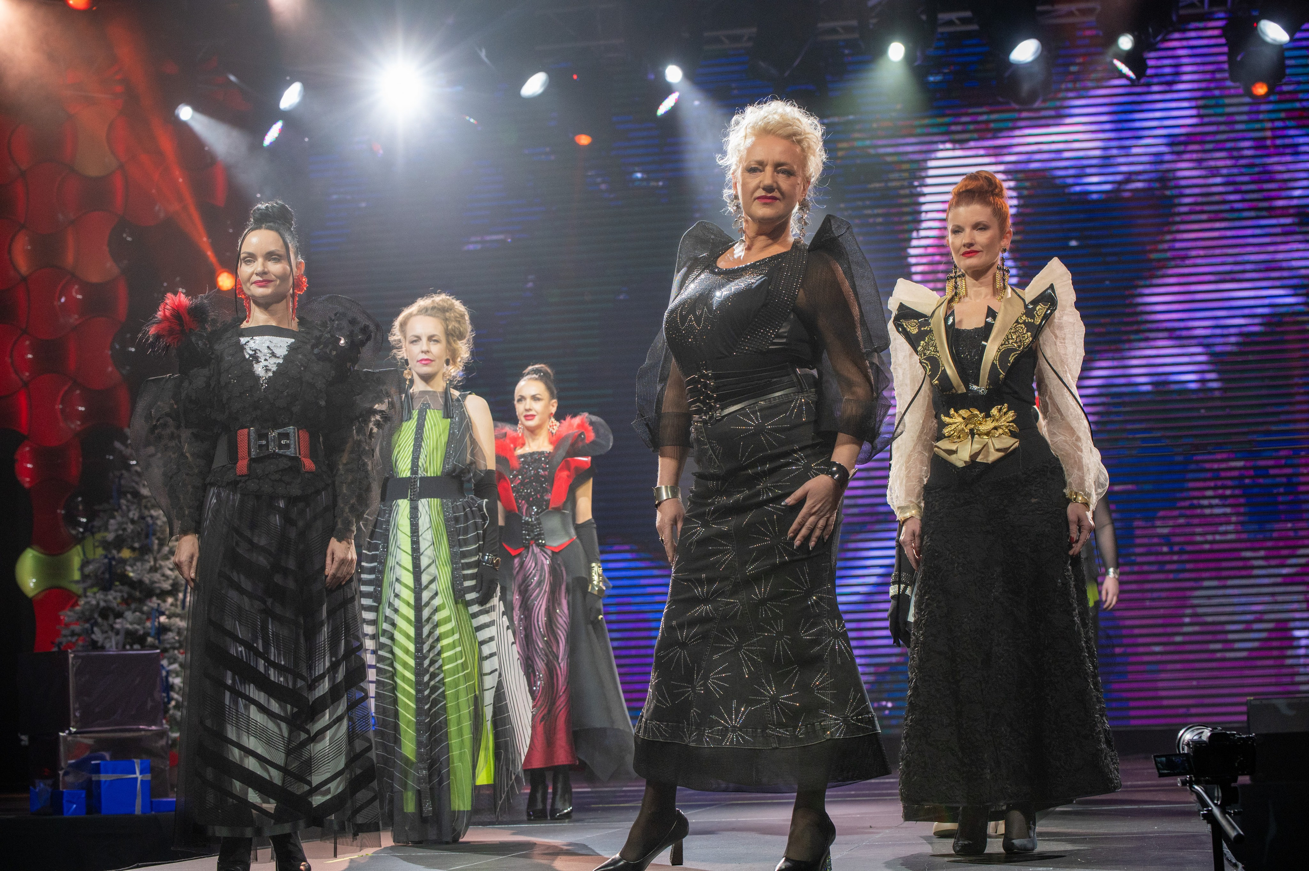 Большая новогодняя тусовка. Фотоуслуги, услуги фотографа, фотографирование важных событий