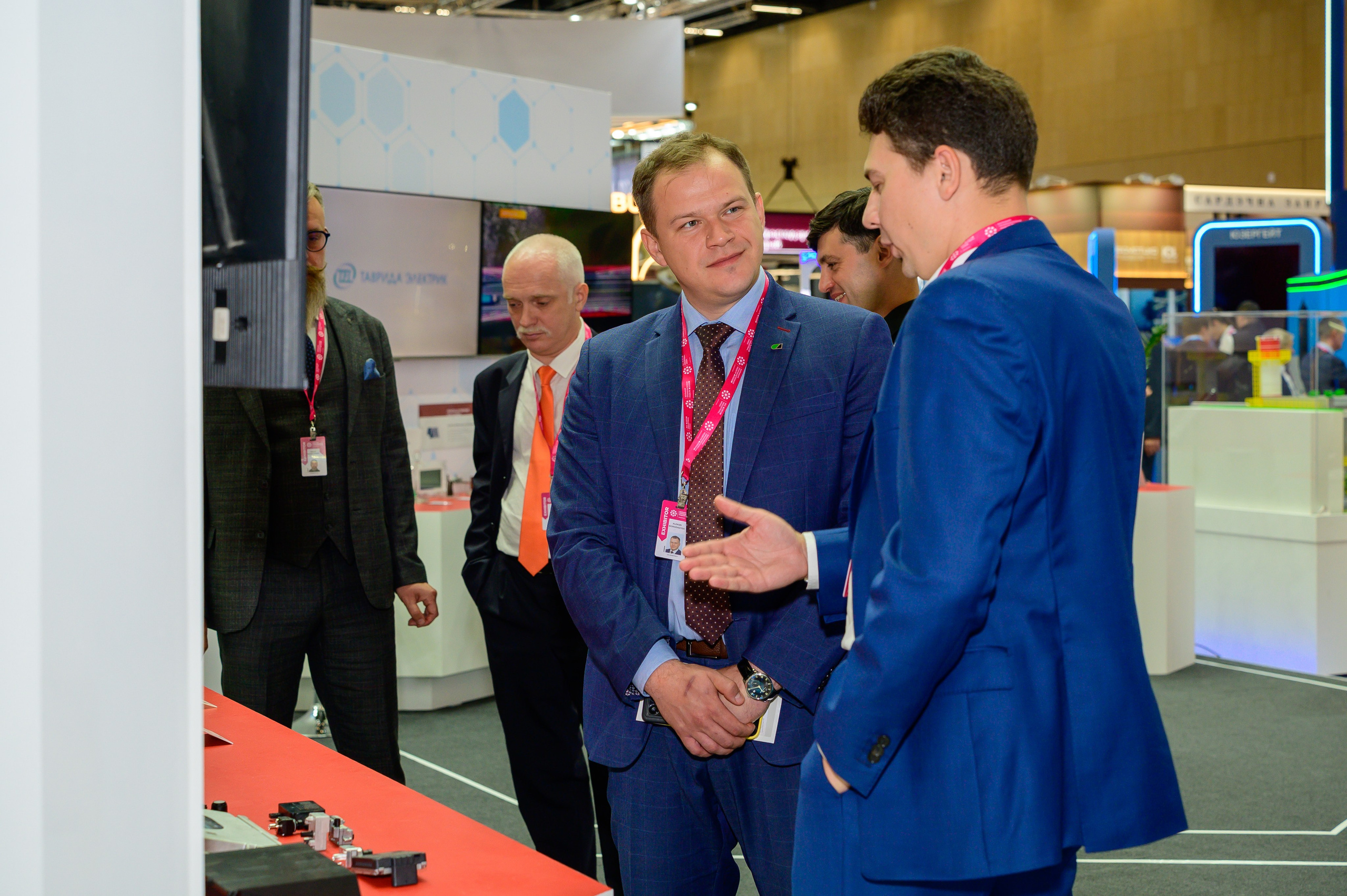 BigindustrialweekBelarus. Фотоуслуги, услуги фотографа, фотографирование важных событий