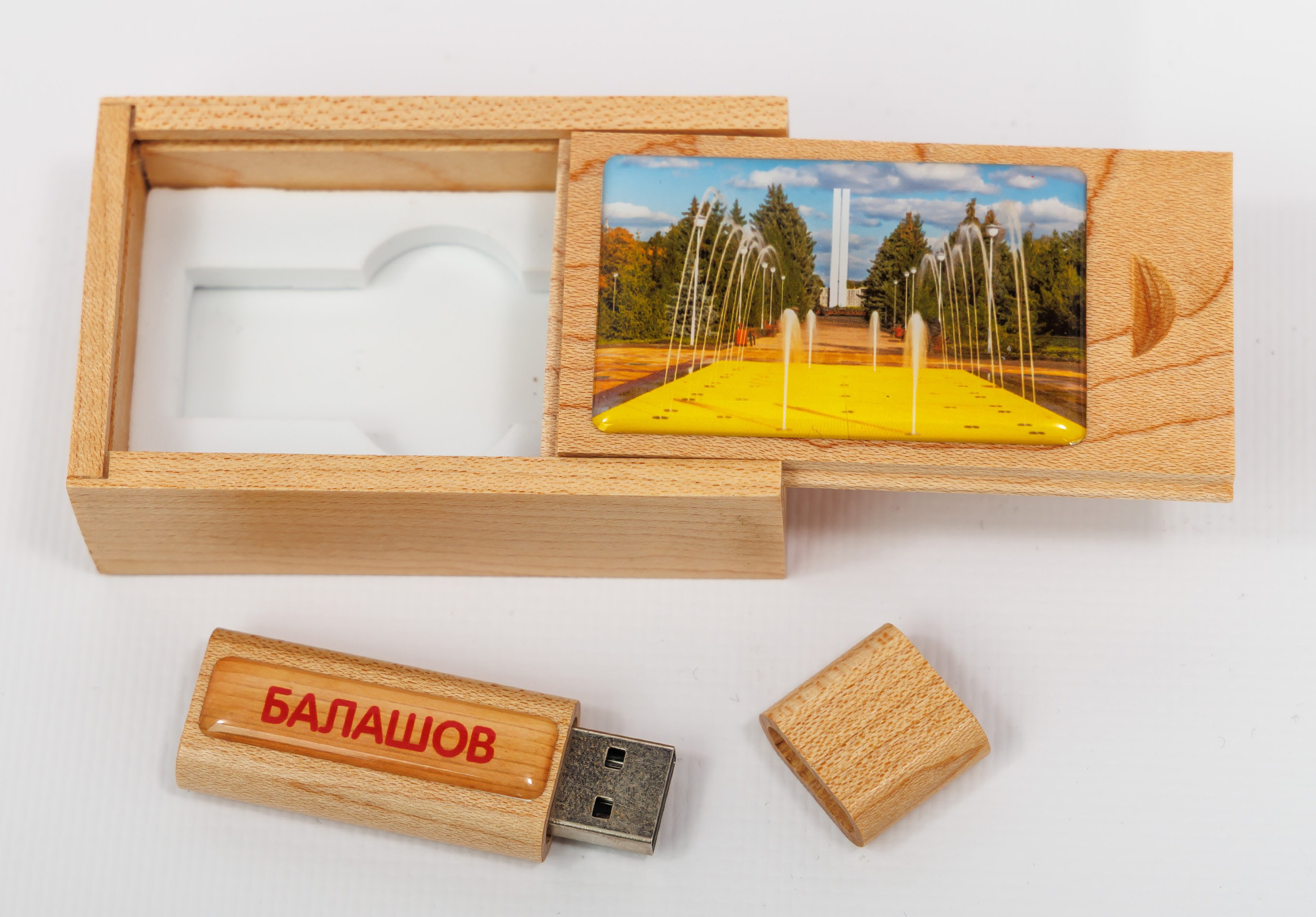 СУВЕНИРЫ. Выпускные фотоальбомы и фотокниги в г. Балашове, студия, сувениры