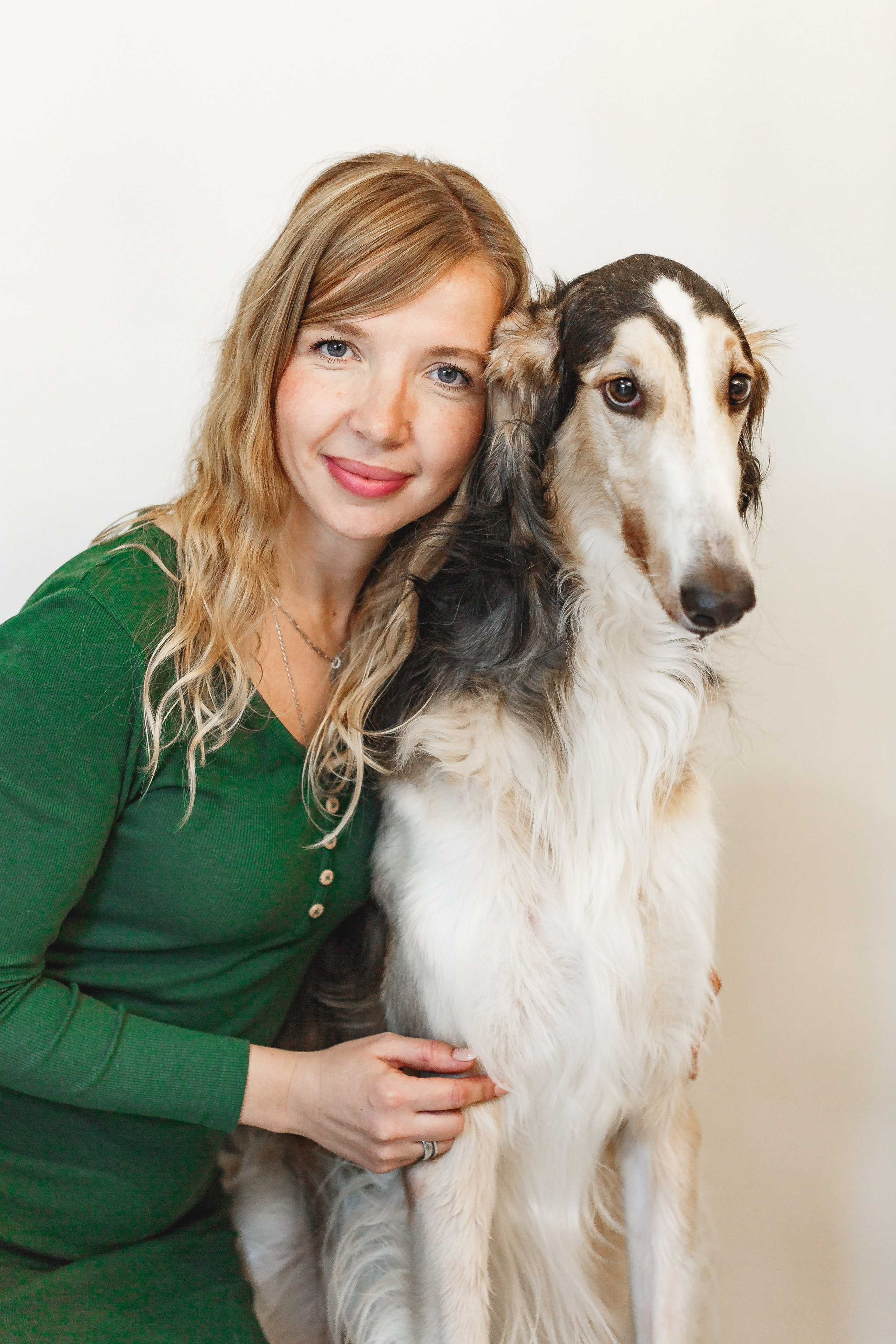 Фотограф Екатеринбург. Фотограф Верхняя Пышма. Фотограф Среднеуральск. Портретная фотосессия в Екатеринбурге. Фотосессия для соцсетей. Фотосессия с питомцем.