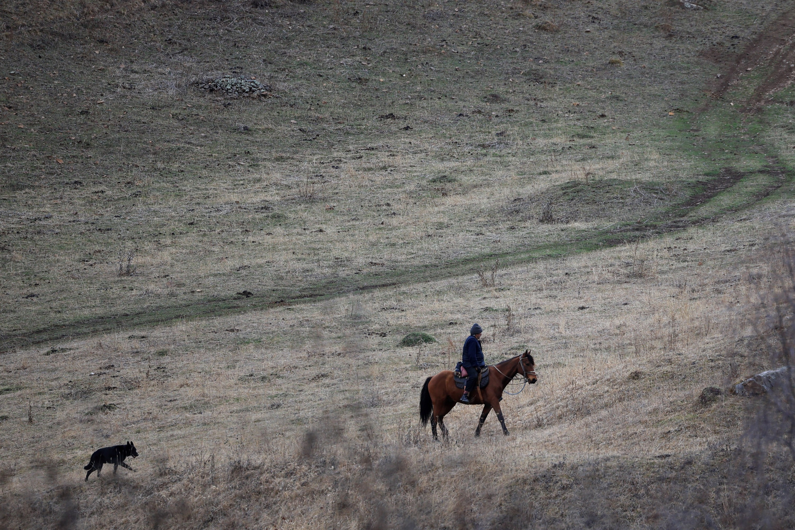 Репортажная фотосъемка выезда на эндуро мотоциклах в Кисловодск с НашиТуры. 