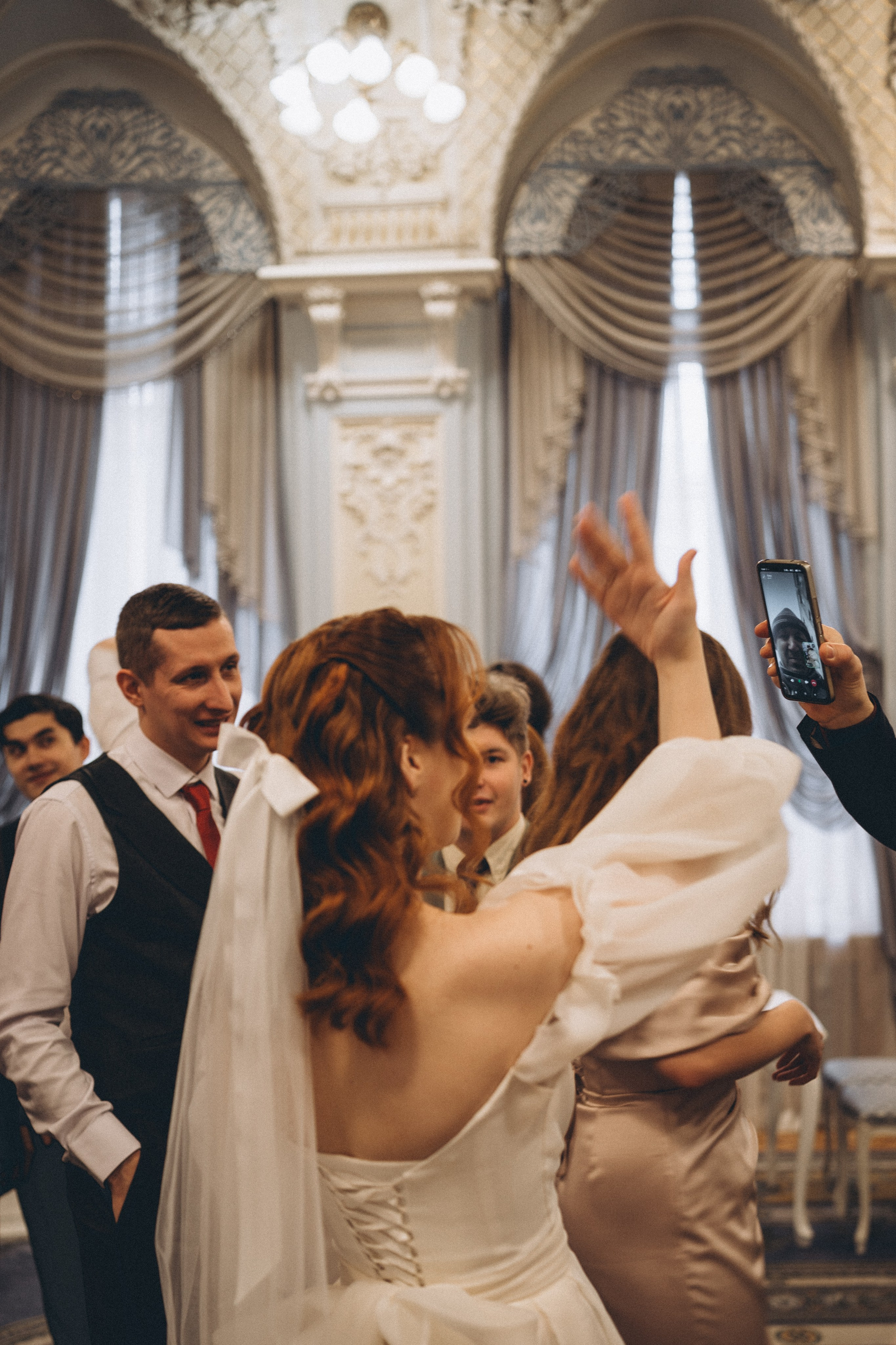 СВАДЕБНАЯ СЬЕМКА ВО ВТОРОМ ДВОРЦЕ С ГОСТЯМИ И ПРОГУЛКА В ТАВРИЧЕСКОМ САДУ. Профессиональный фотограф, Санкт-Петербург — Виктория Богомолова