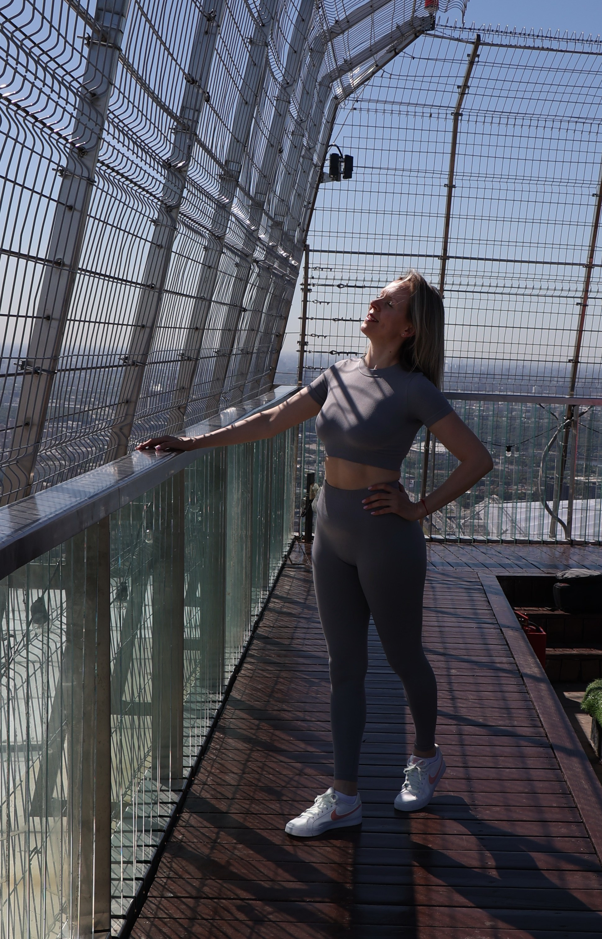 Йога на крыше Москва-Сити. Портретный фотограф Москва