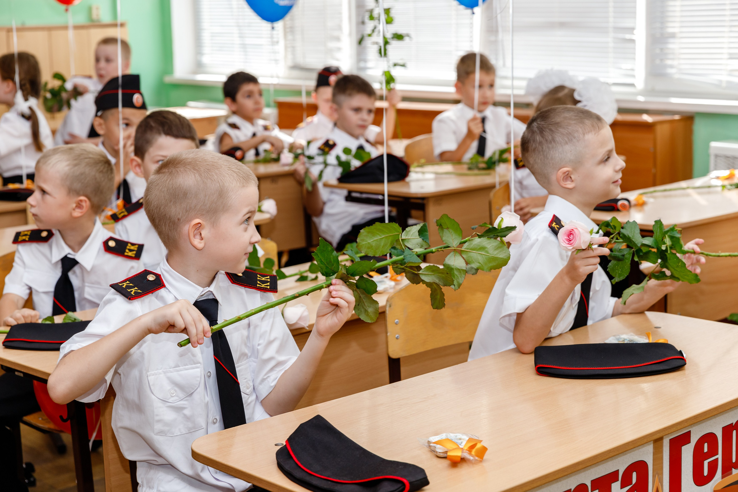 ПЕРВЫЙ ЗВОНОК. Марина Ушакова. Фотограф. Выпускные альбомы. г. Краснодар