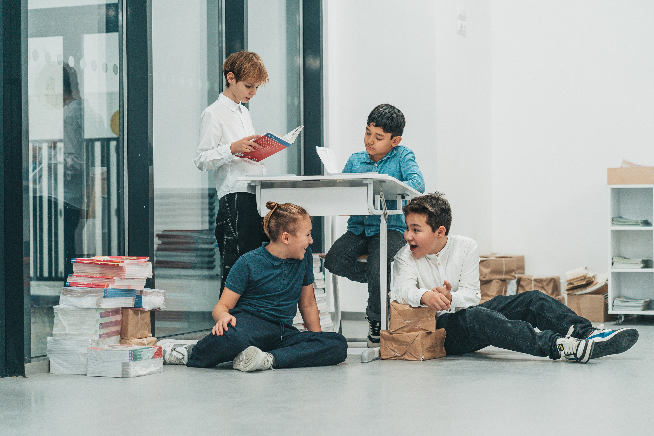 4 класс. Школьные альбомы и альбомы для детского сада. Юлия Осипова. Москва