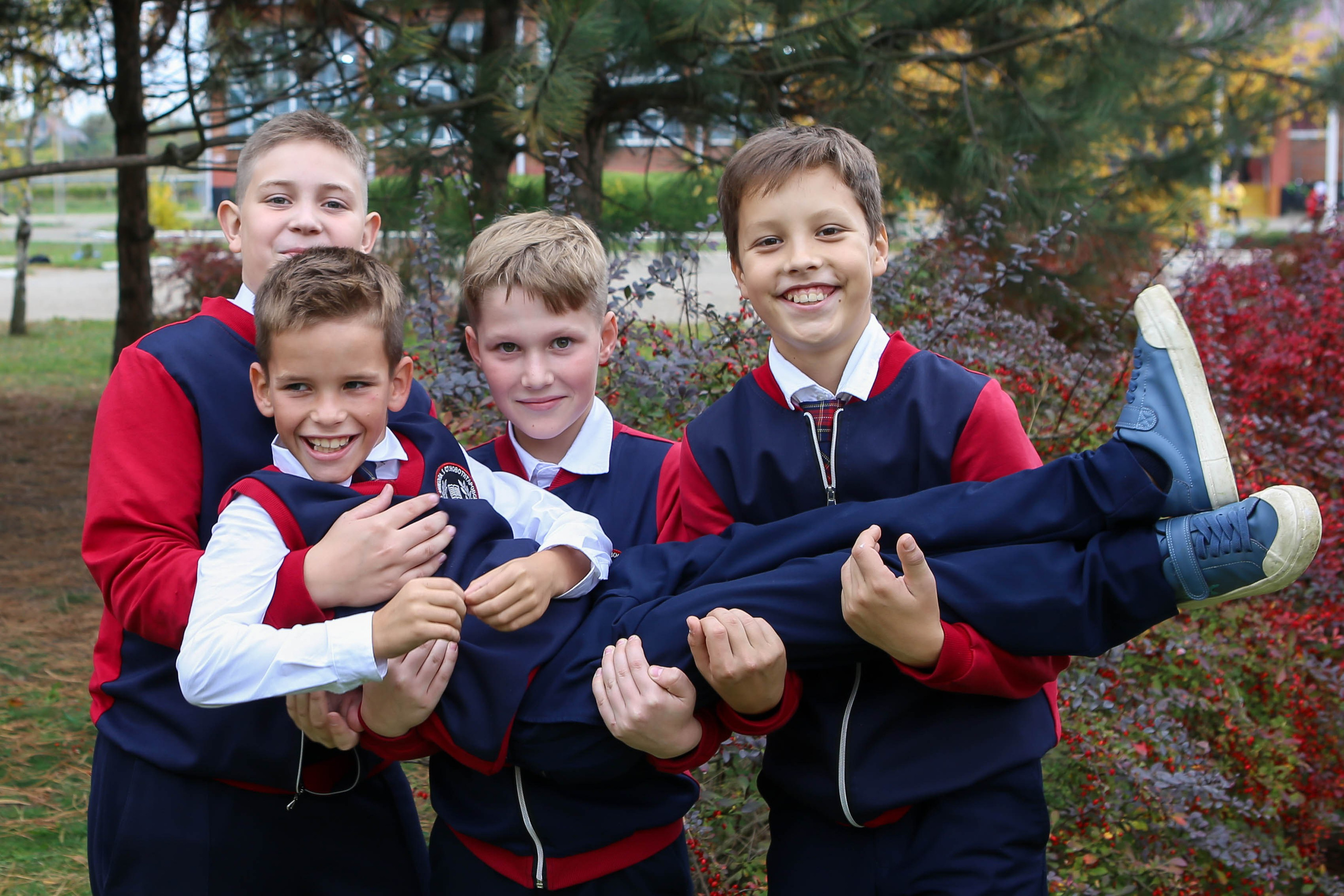 выпускной альбом Краснодар, выпускной альбом 4 класс