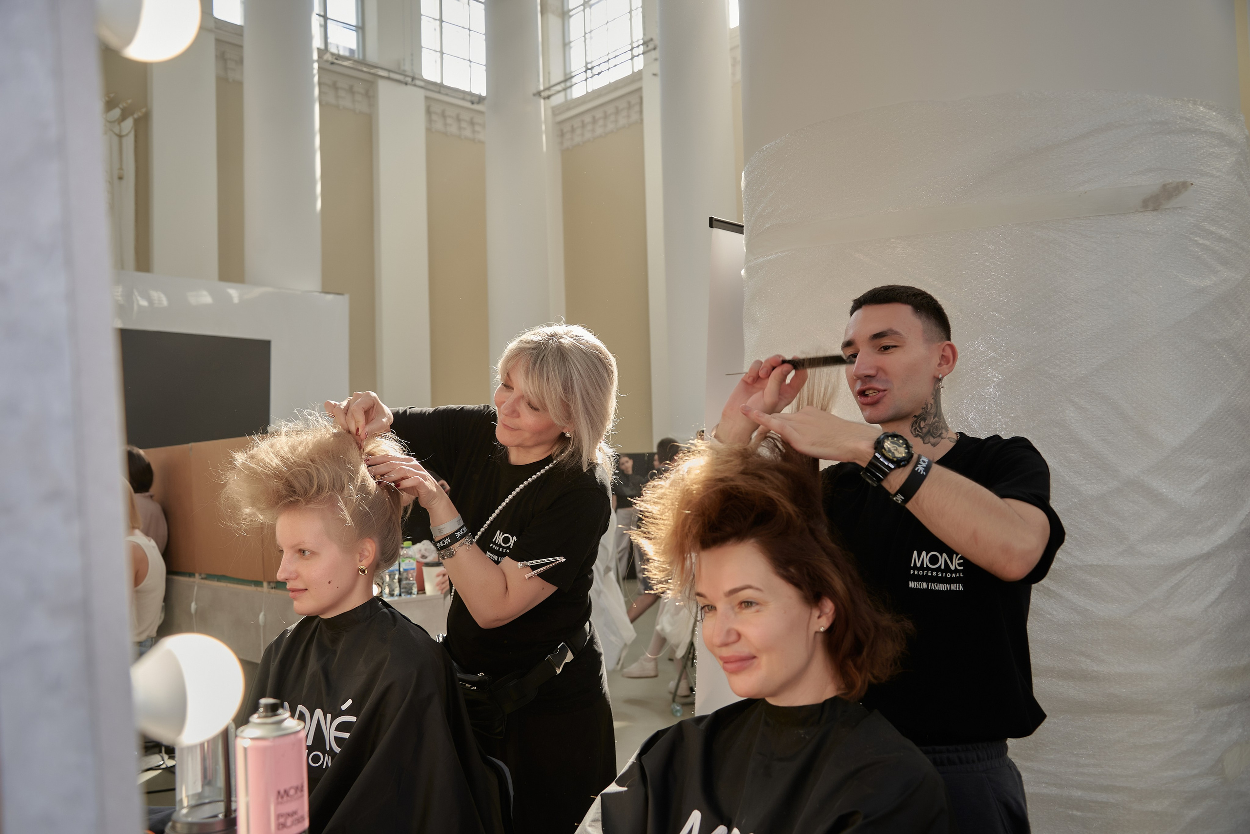 Backstage с показа ALENA COJOCARU RFW 2025. Наталия Дианова — фотограф для брендов и экспертов в Москве