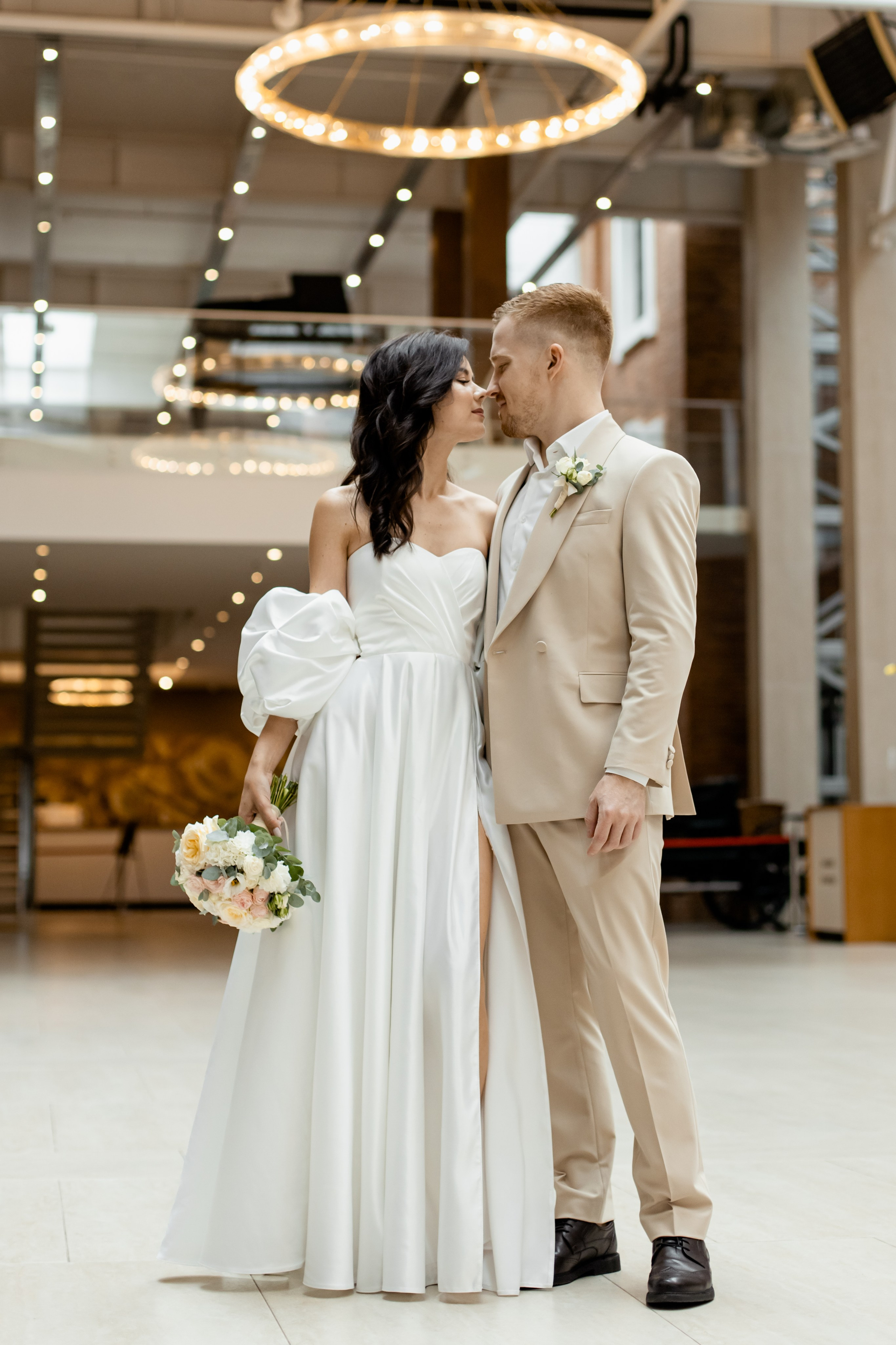 Галлерея «Главный проспект». Свадебный и семейный фотограф Екатеринбург Настя Саедгалина