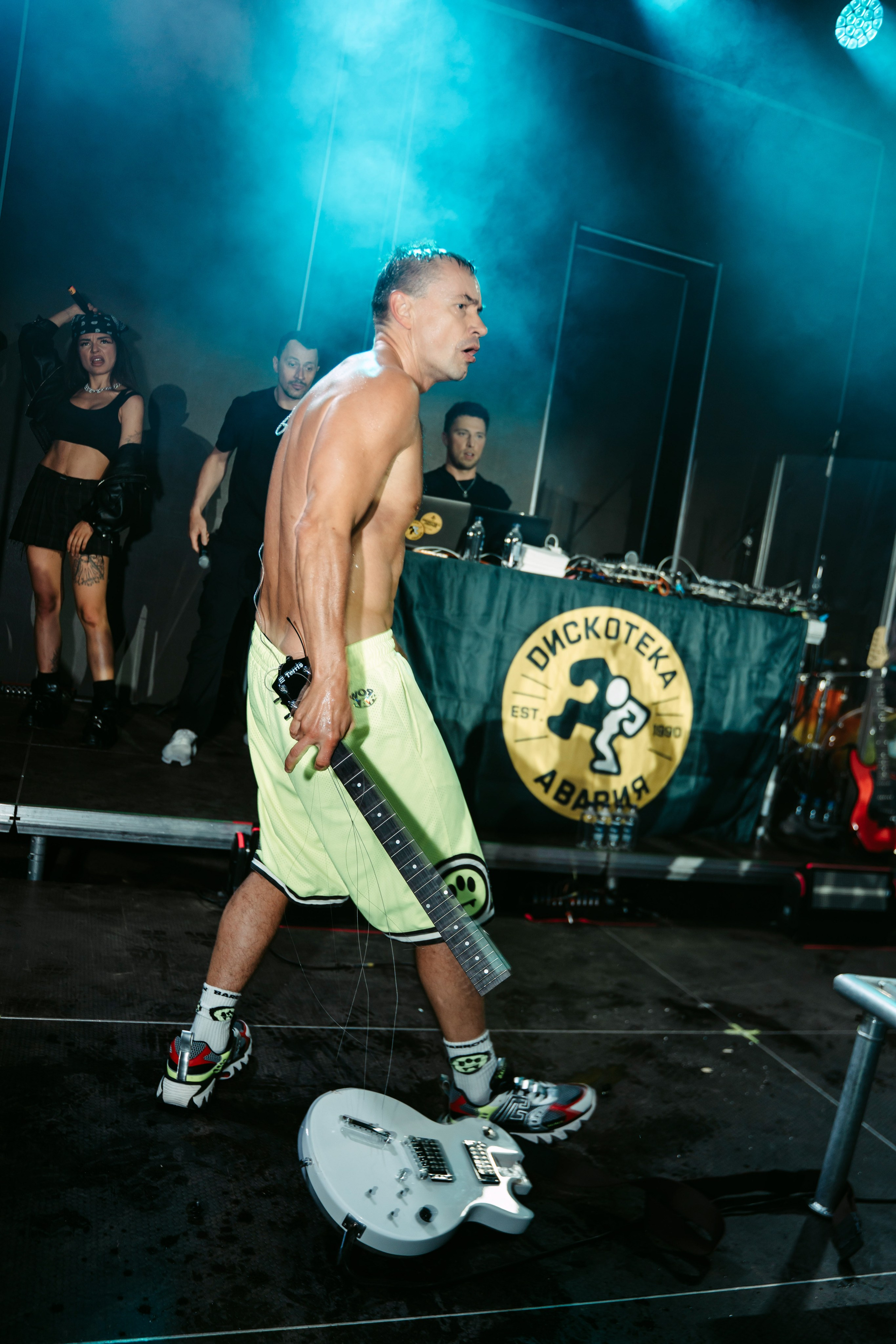 Дискотека Авария / 2025. Саша Копылов, фотограф в Казани