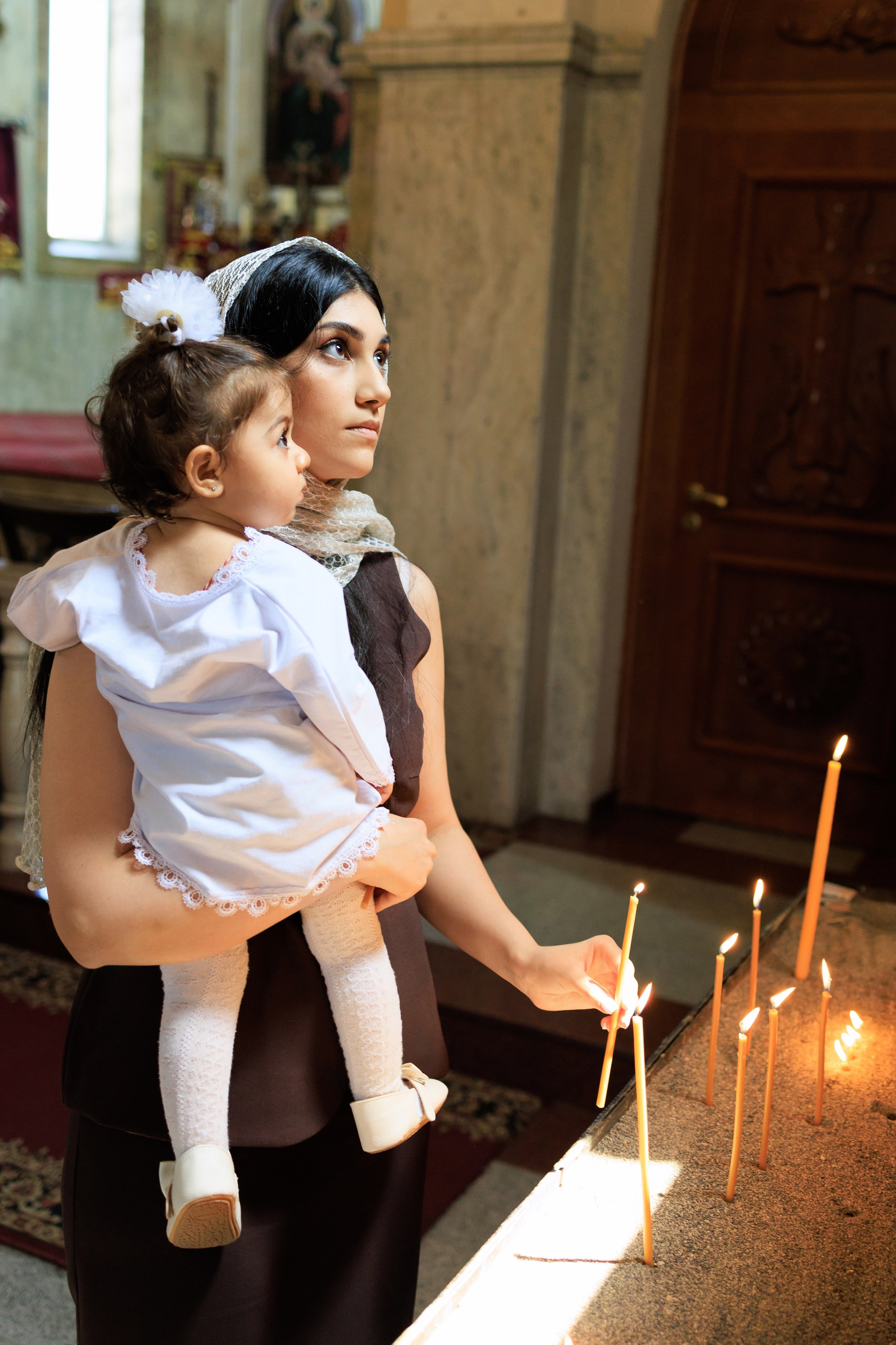 Фотосъёмка таинства крещения и крестин в городах Я фотограф снимающий венчания в городах Минеральные Воды, Пятигорск, Кисловодск, Ессентуки,. Репортажный и свадебный фотограф Пятигорск и КМВ